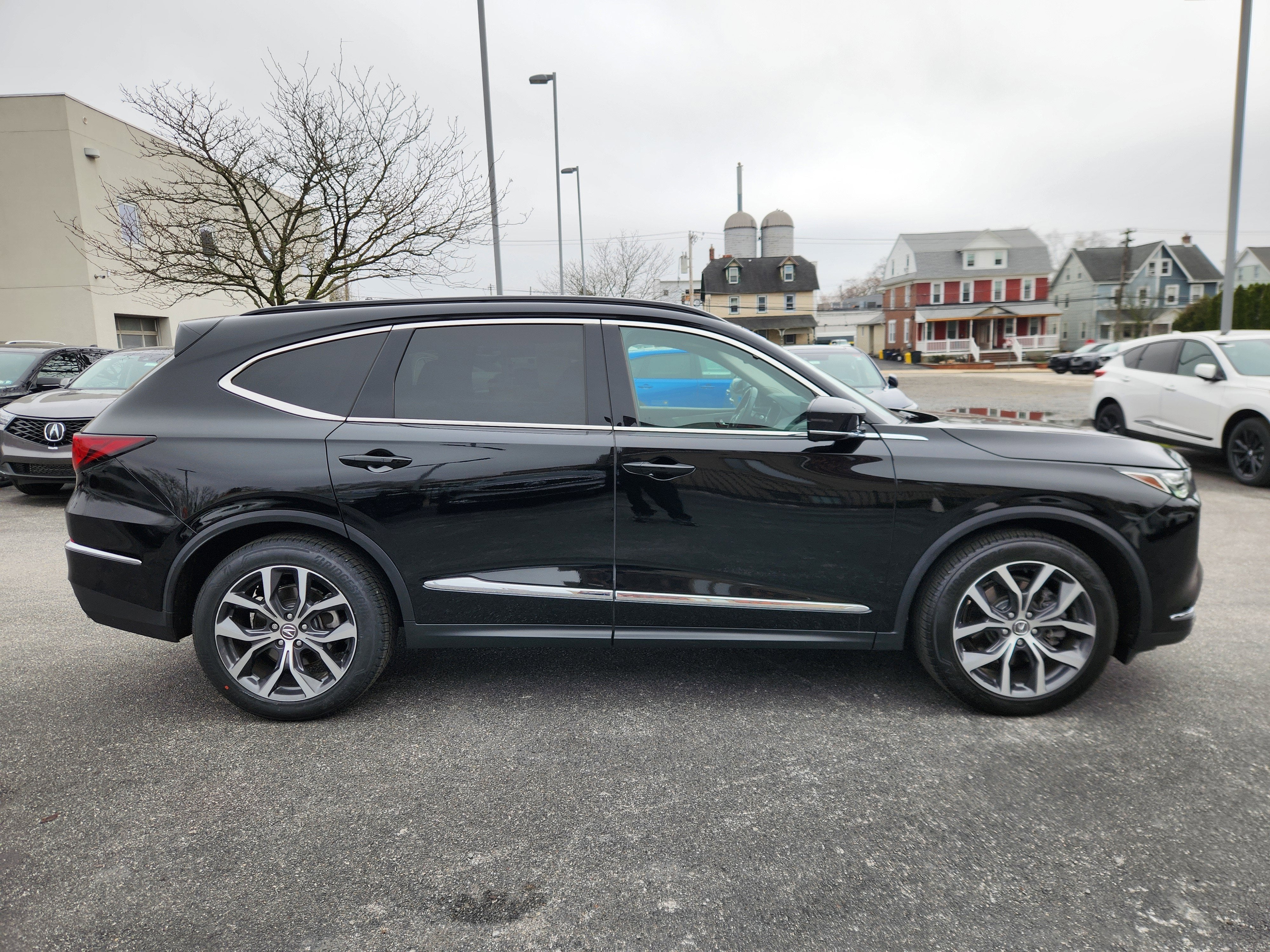 2023 Acura MDX w/Technology Package