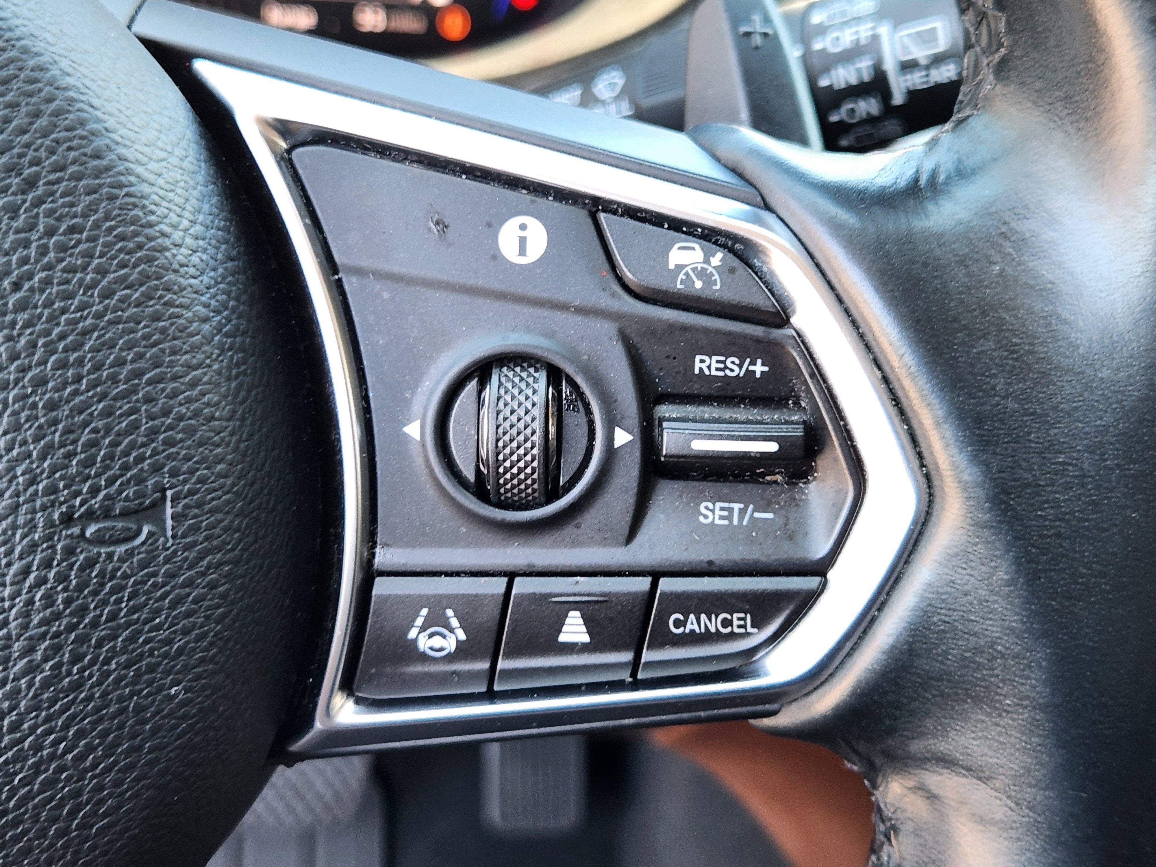 2023 Acura MDX w/Technology Package