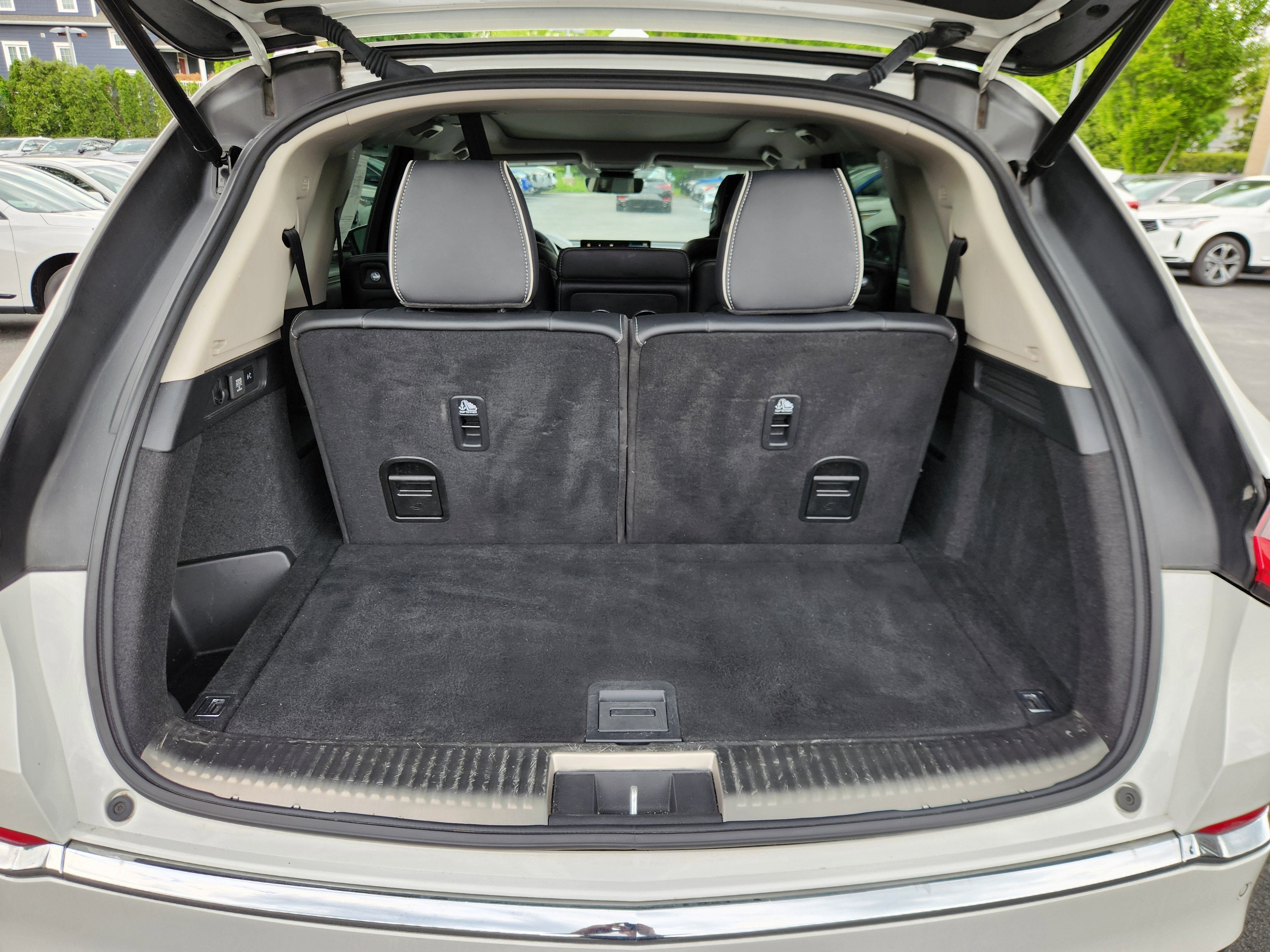 2023 Acura MDX w/Advance Package