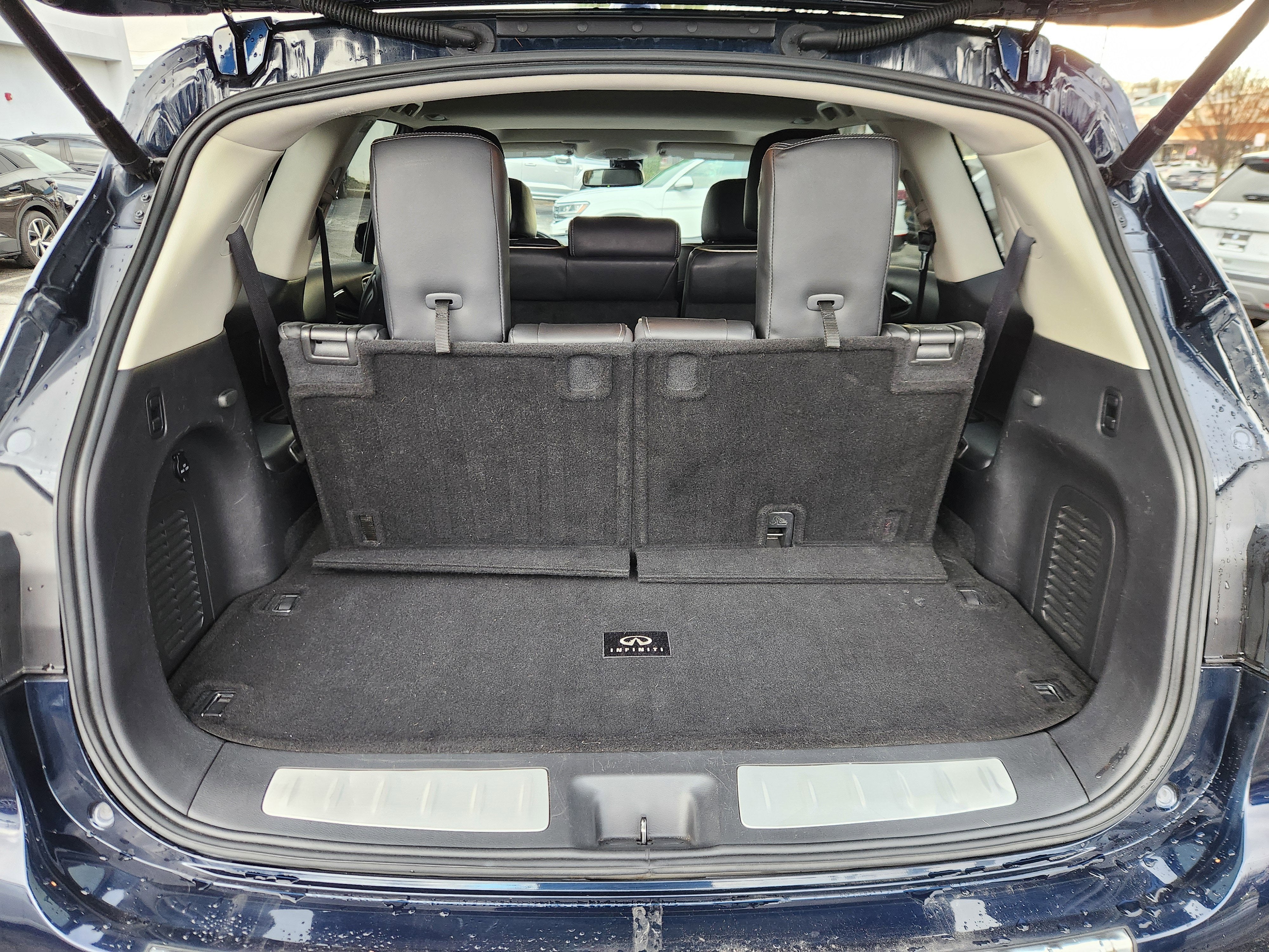 2017 INFINITI QX60 Base