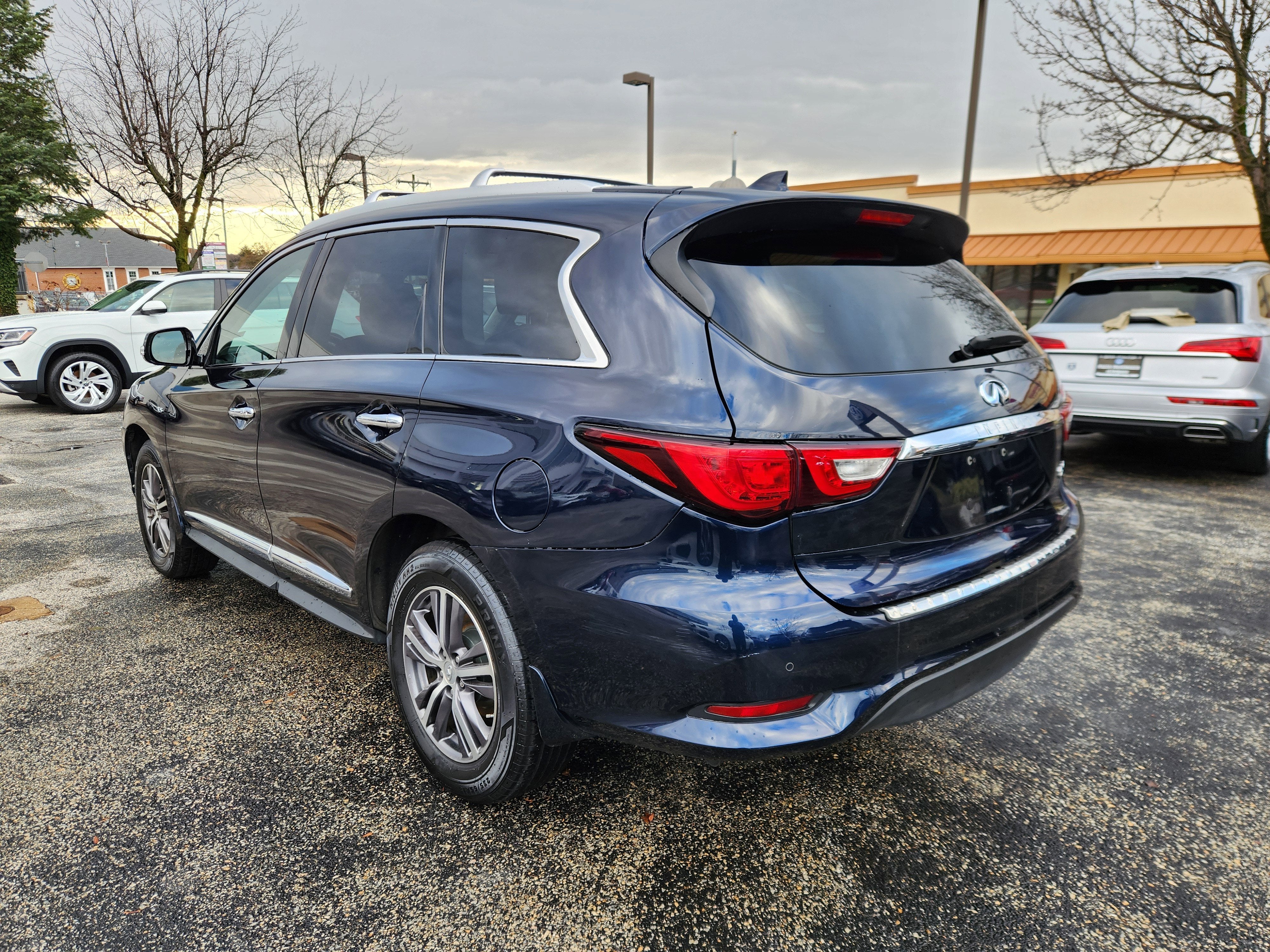 2017 INFINITI QX60 Base