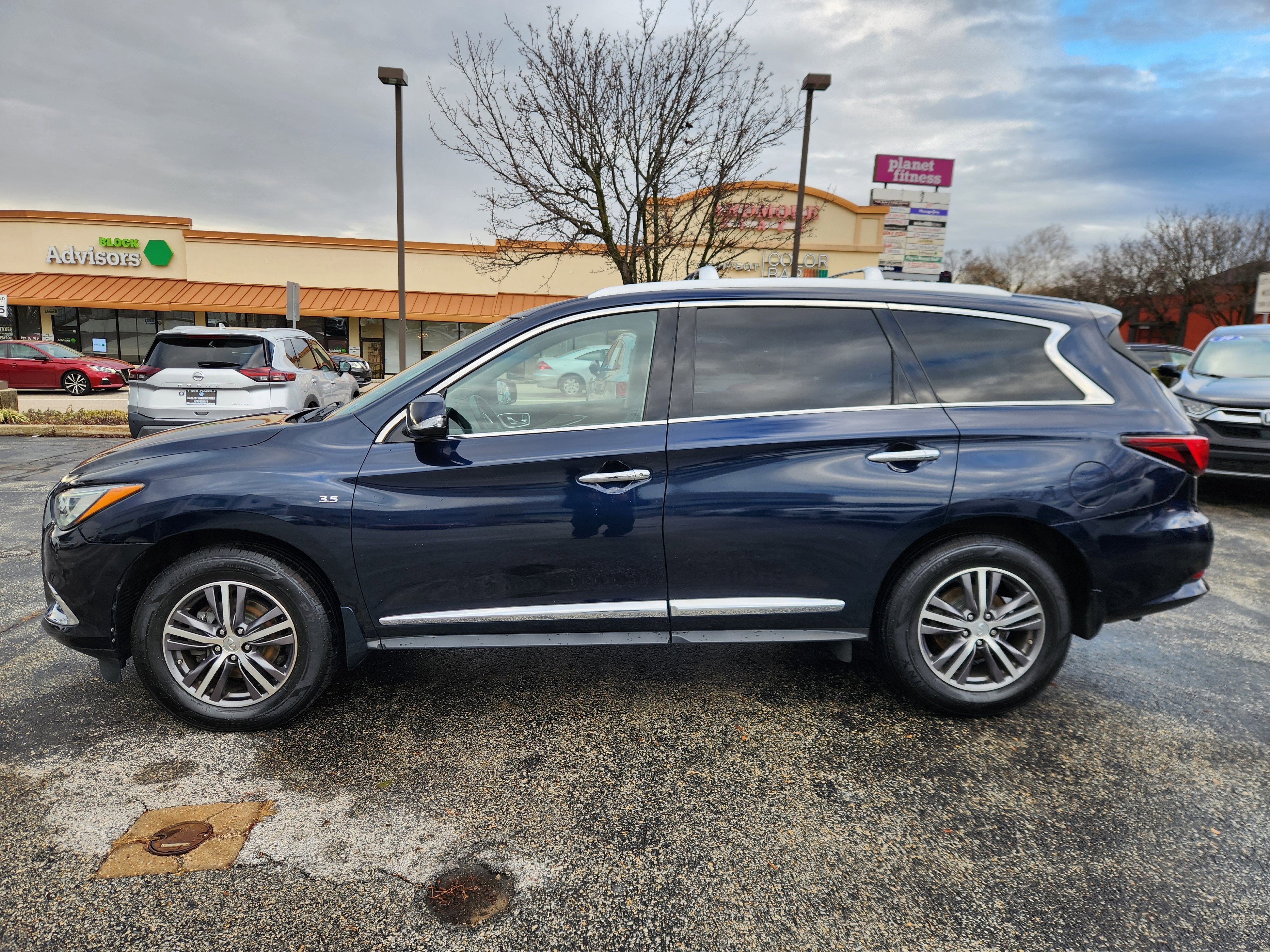 2017 INFINITI QX60 Base