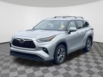 2023 Toyota Highlander Base