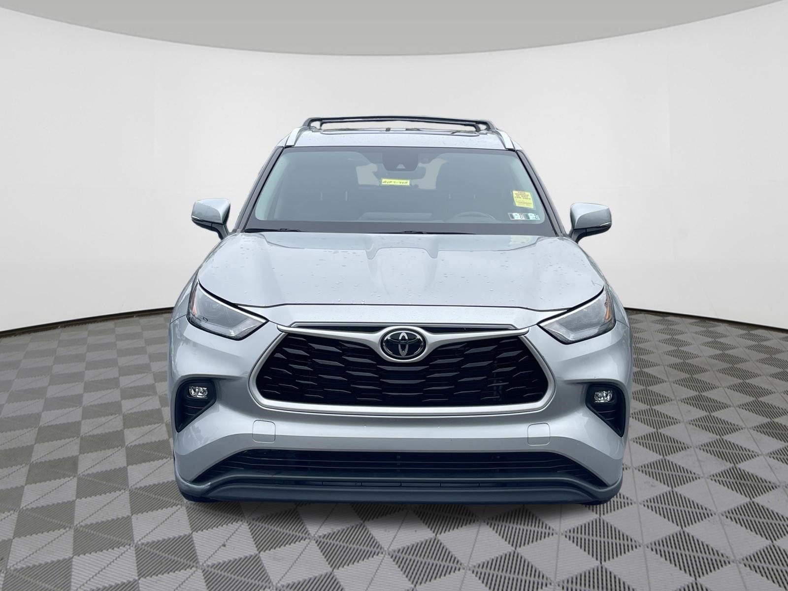 2023 Toyota Highlander Base