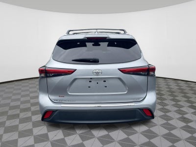 2023 Toyota Highlander Base
