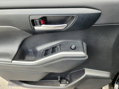 2023 Toyota Highlander Base