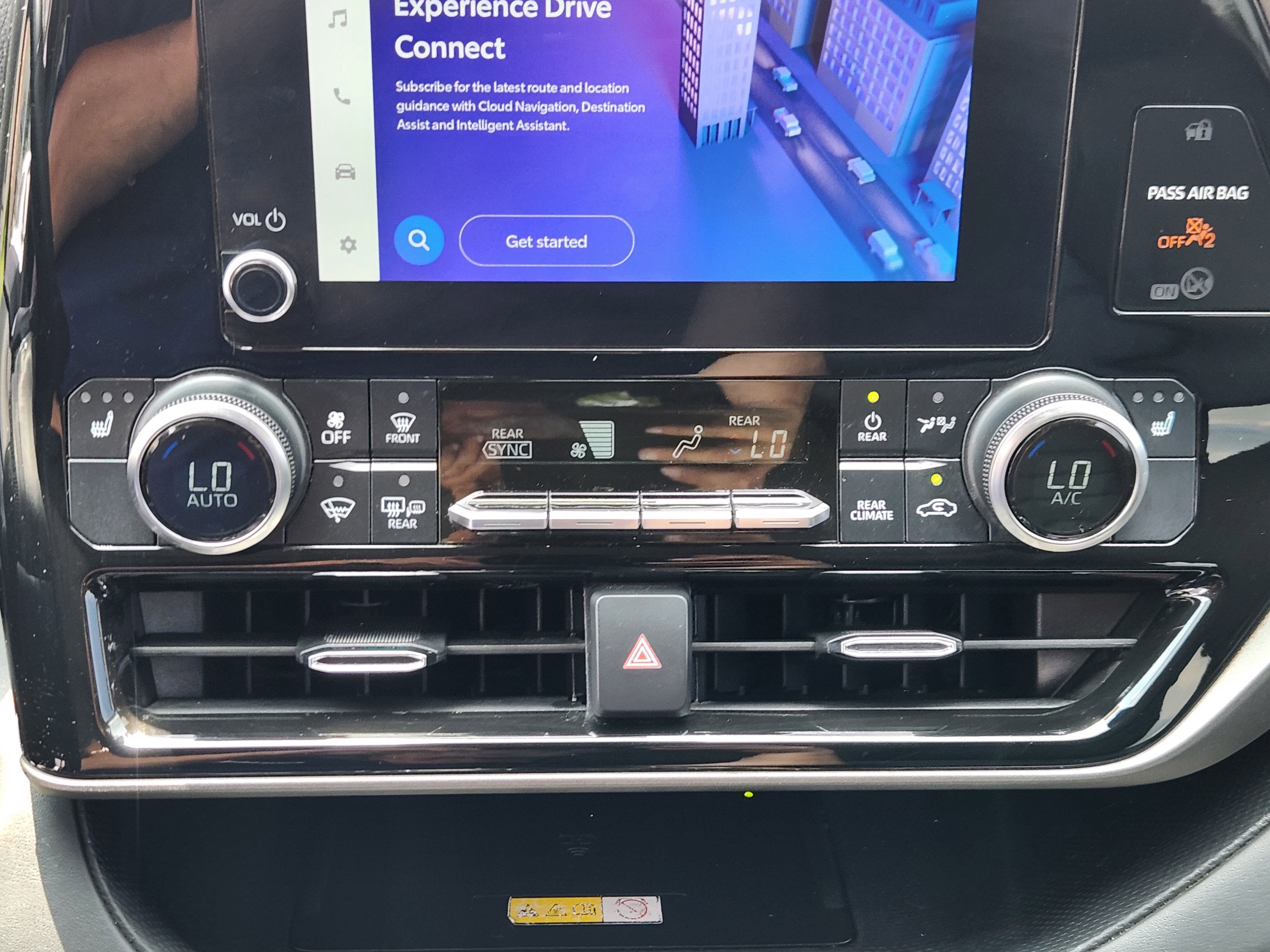 2023 Toyota Highlander Base