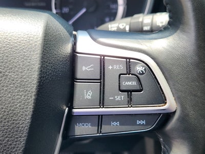 2023 Toyota Highlander Base