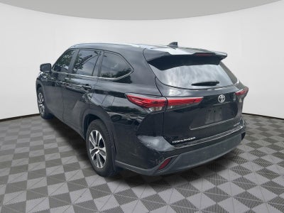 2023 Toyota Highlander Base