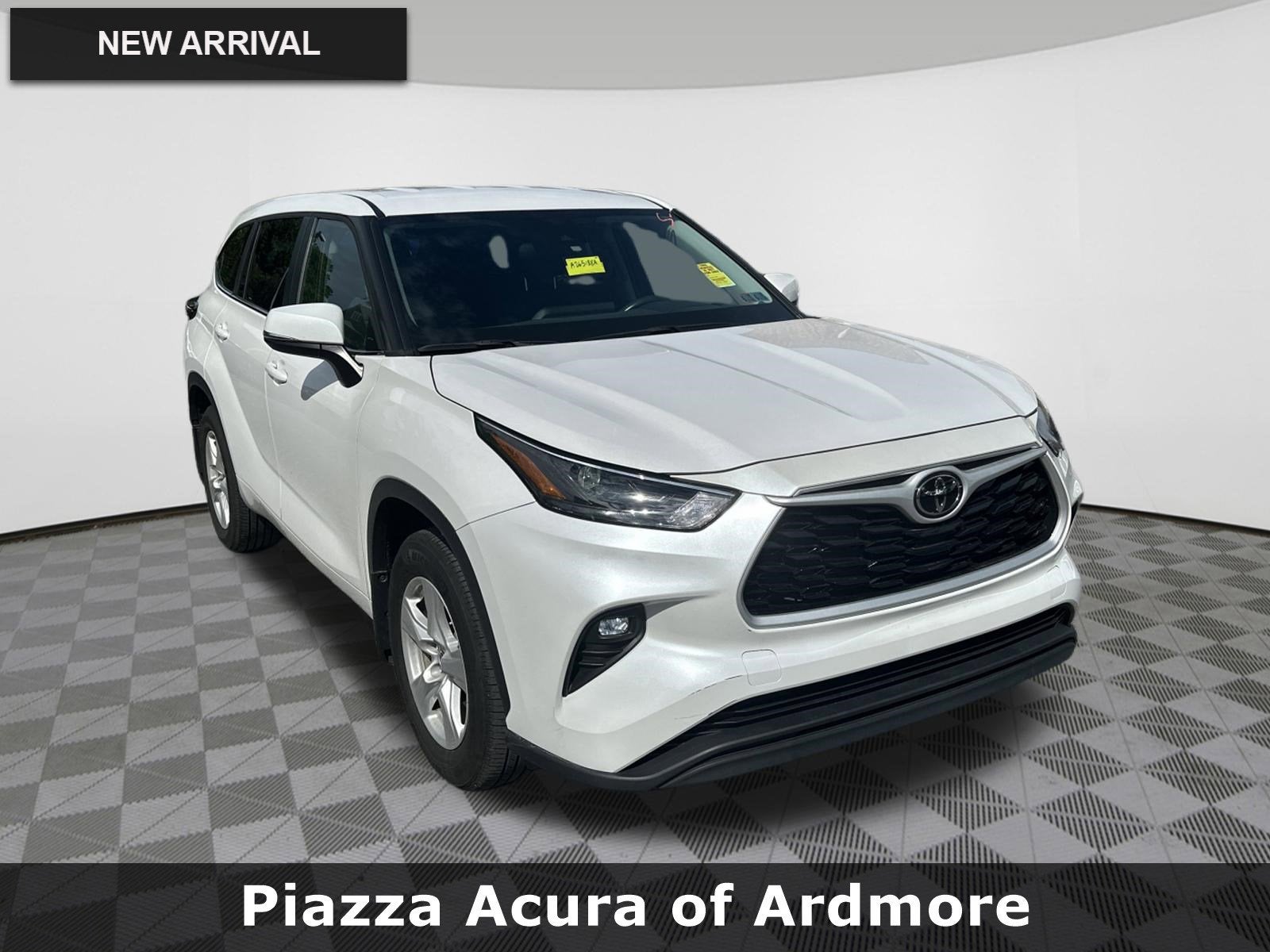 2024 Toyota Highlander Base