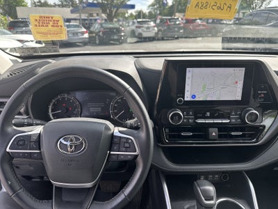 2024 Toyota Highlander Base