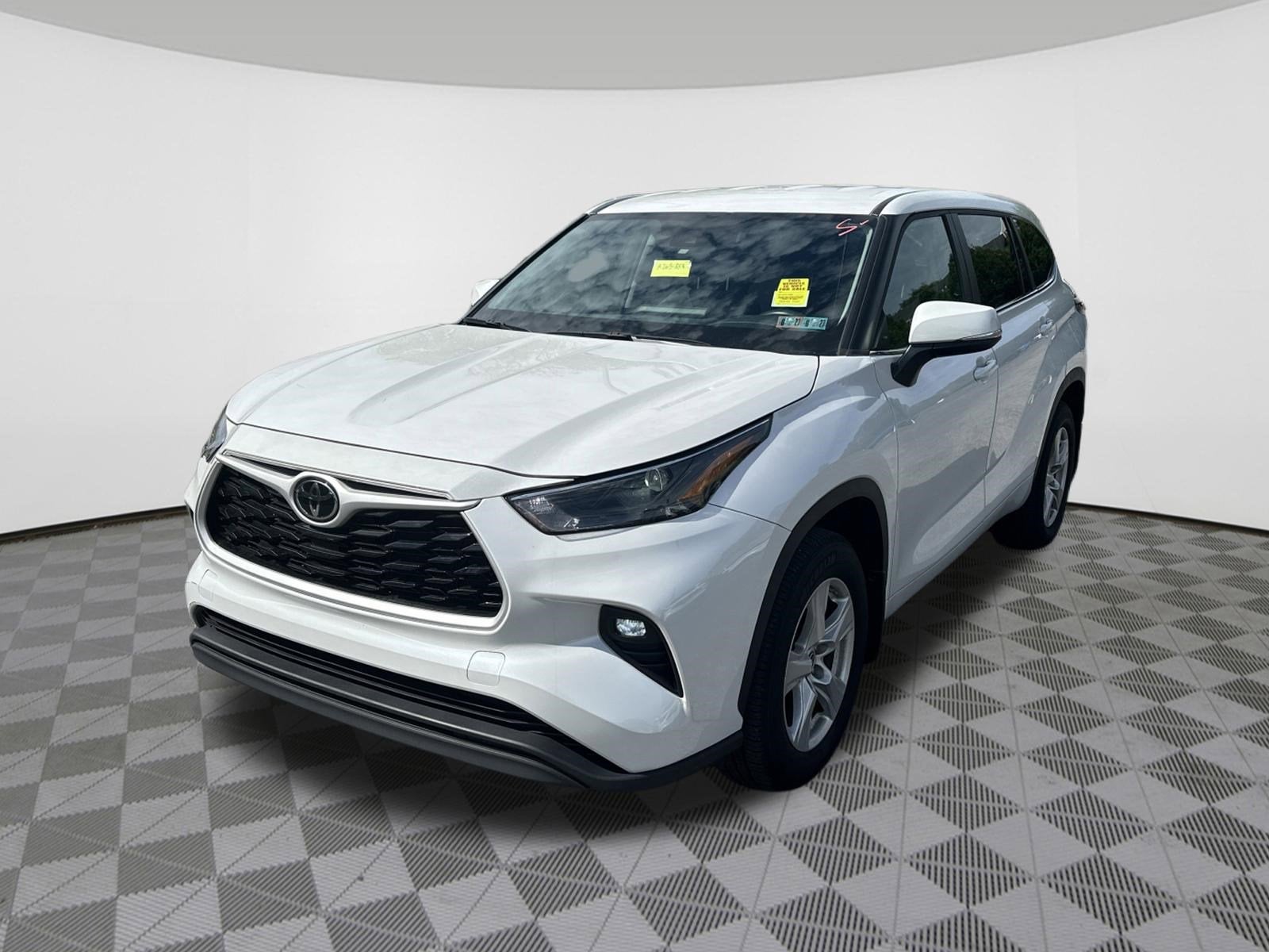 2024 Toyota Highlander Base