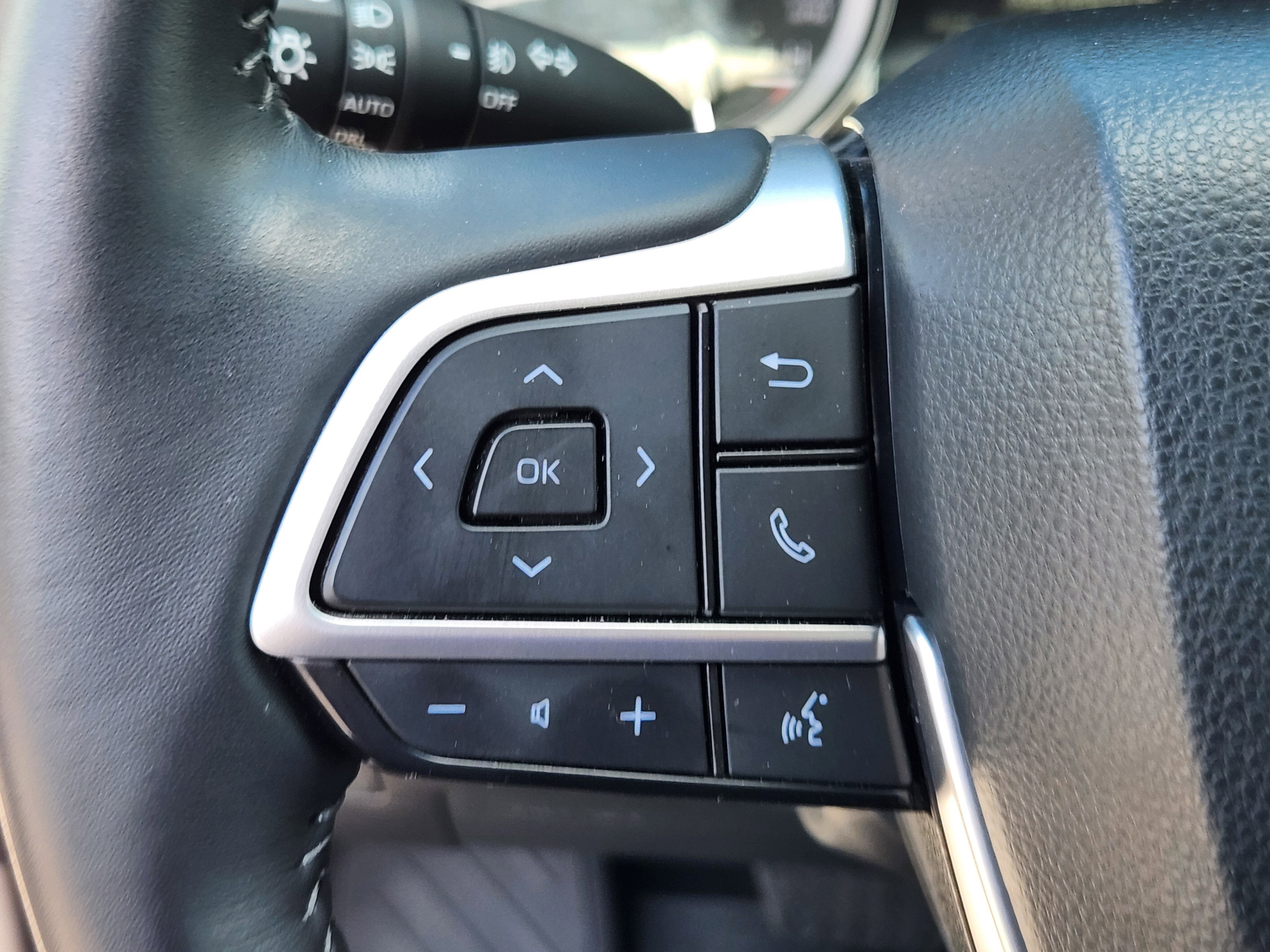 2024 Toyota Highlander Base