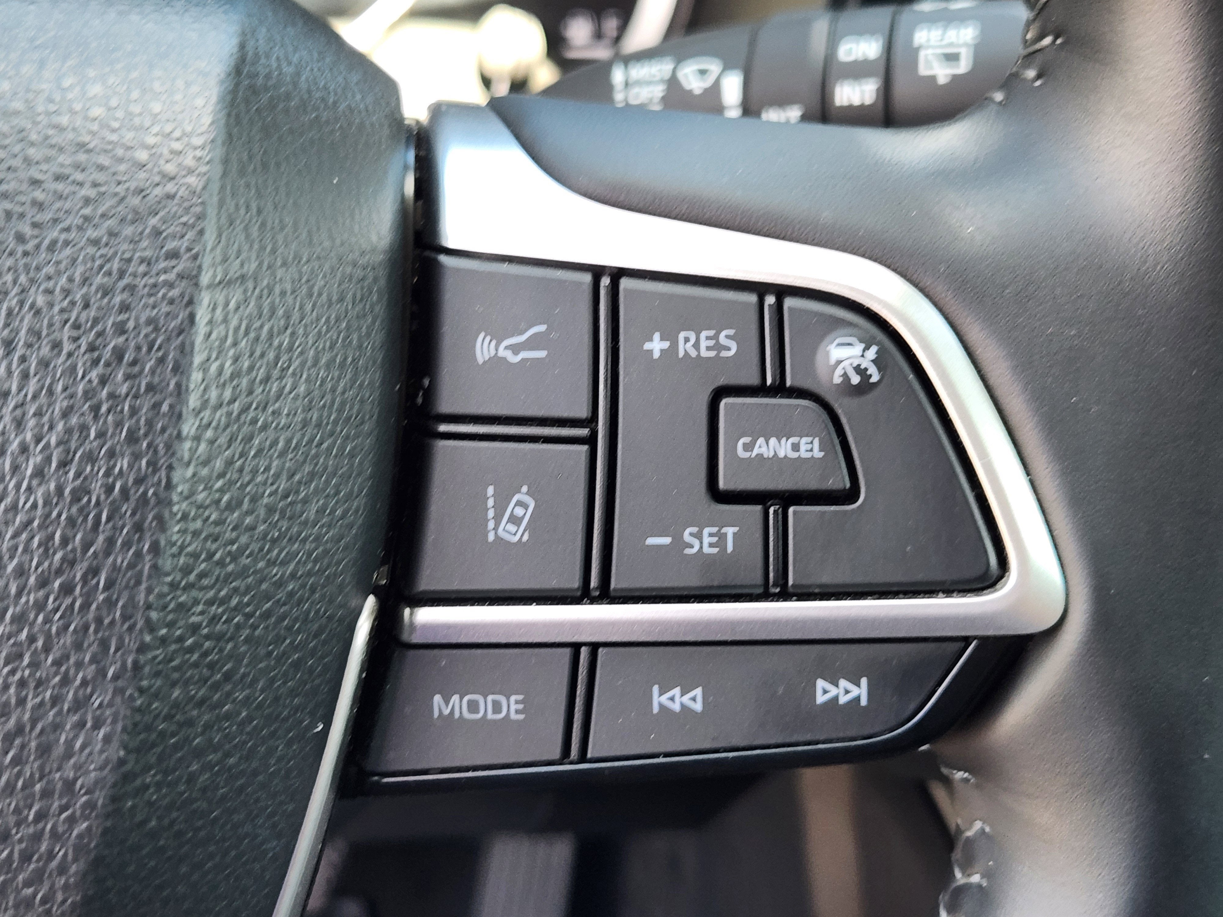 2024 Toyota Highlander Base