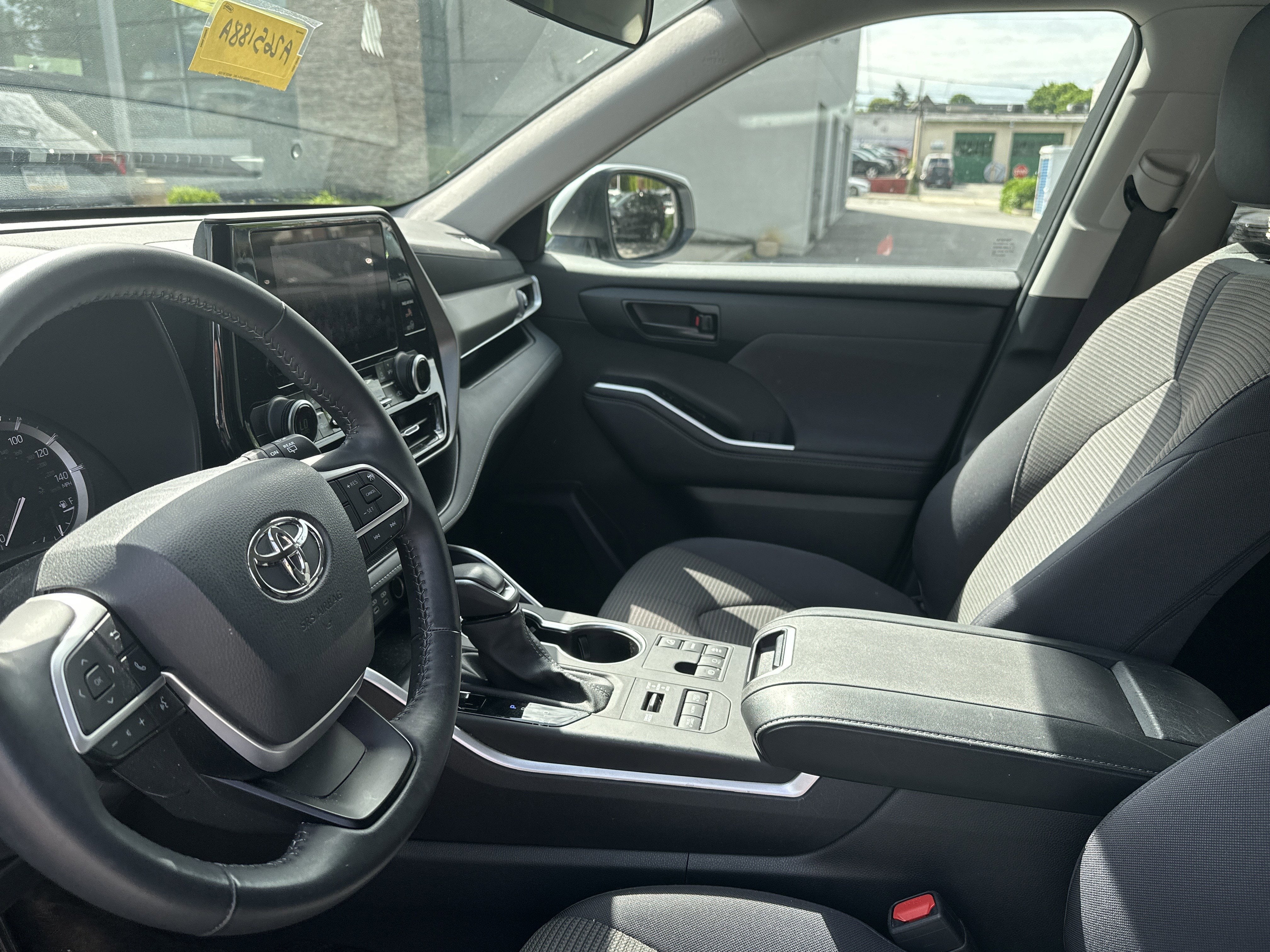 2024 Toyota Highlander Base
