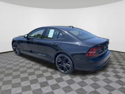 2023 Volvo S60 Recharge Plug-In Hybrid Plus Black Edition