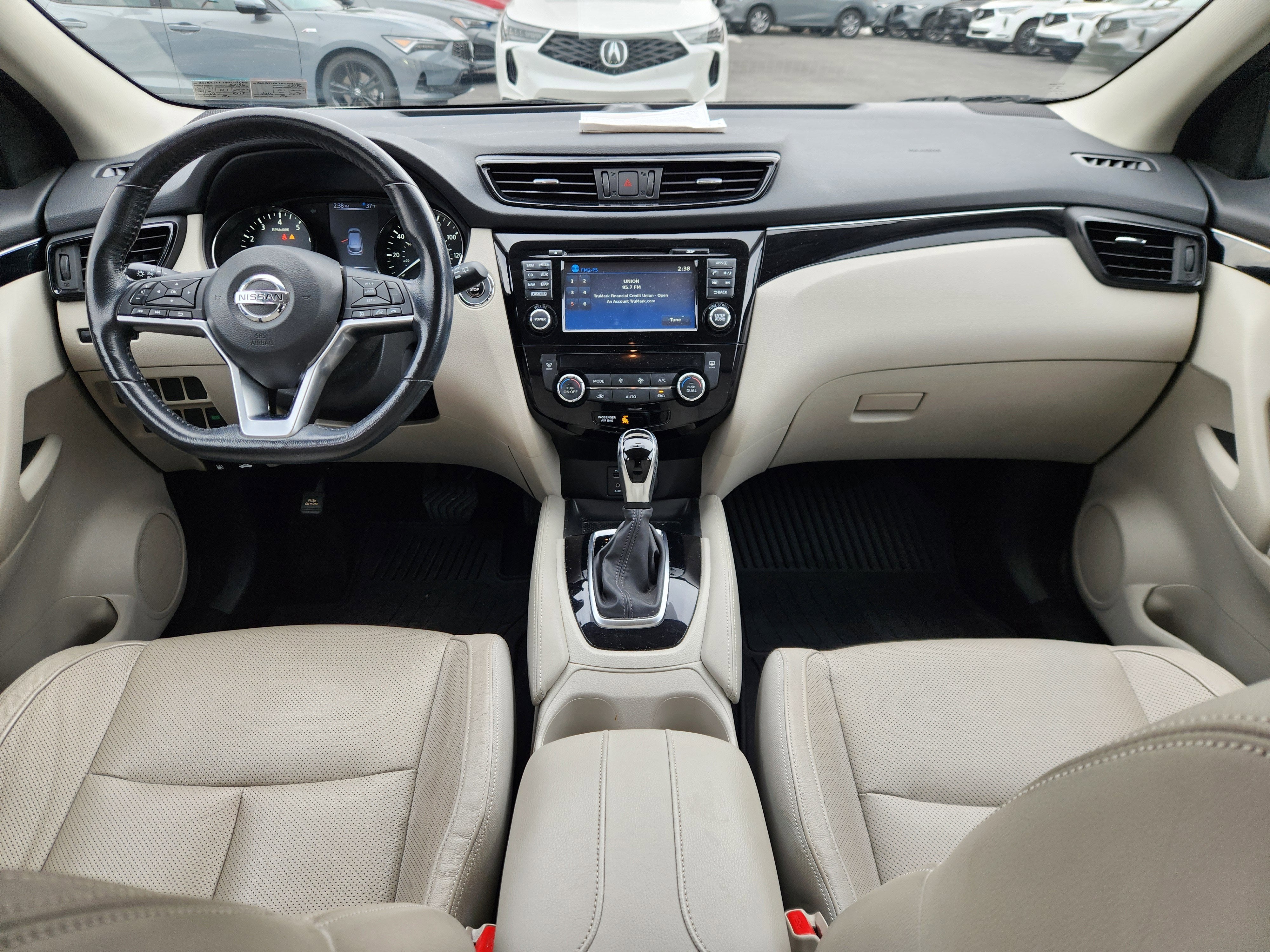 2017 Nissan Rogue Sport SL