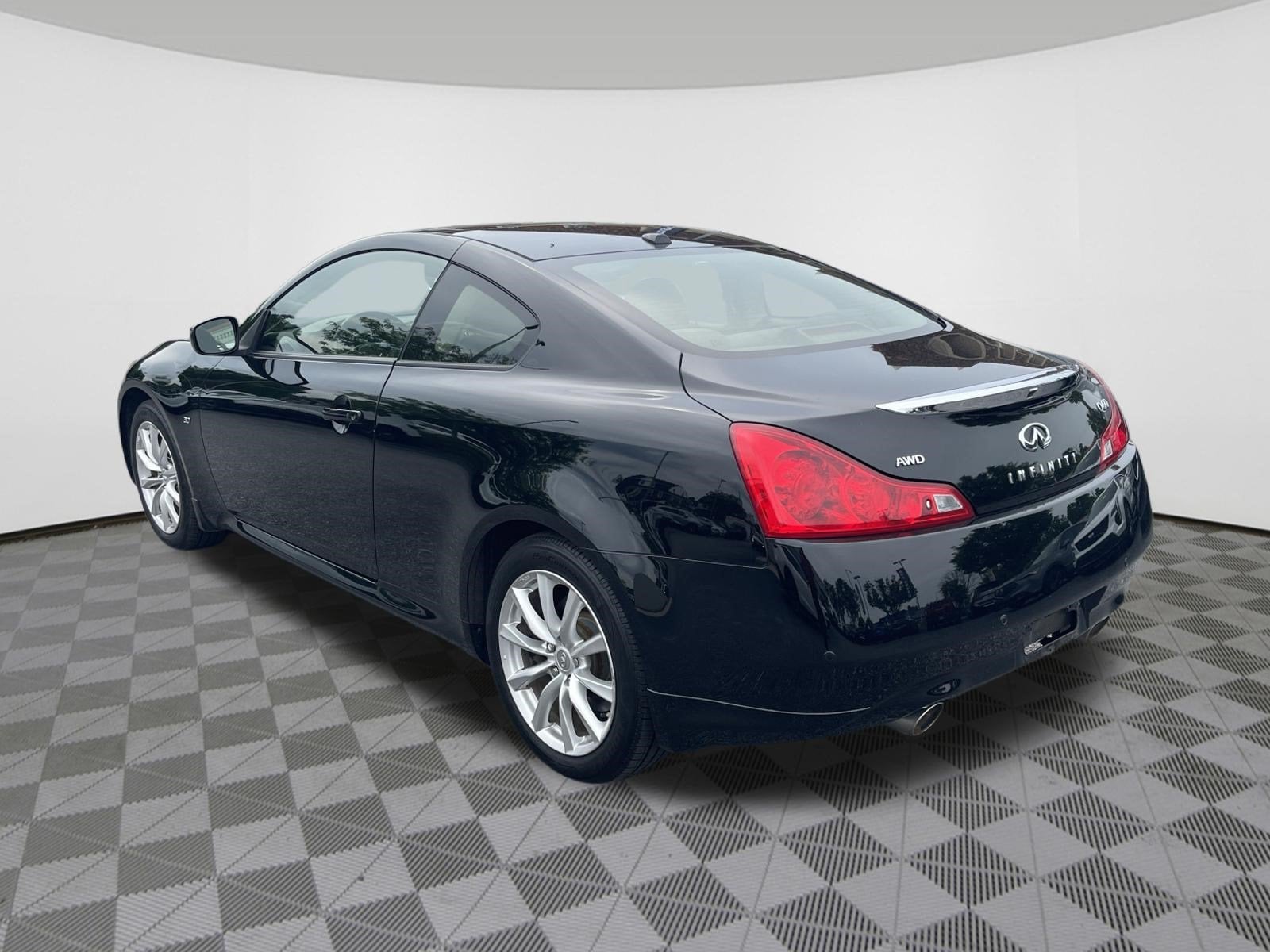 2014 INFINITI Q60 Coupe Base