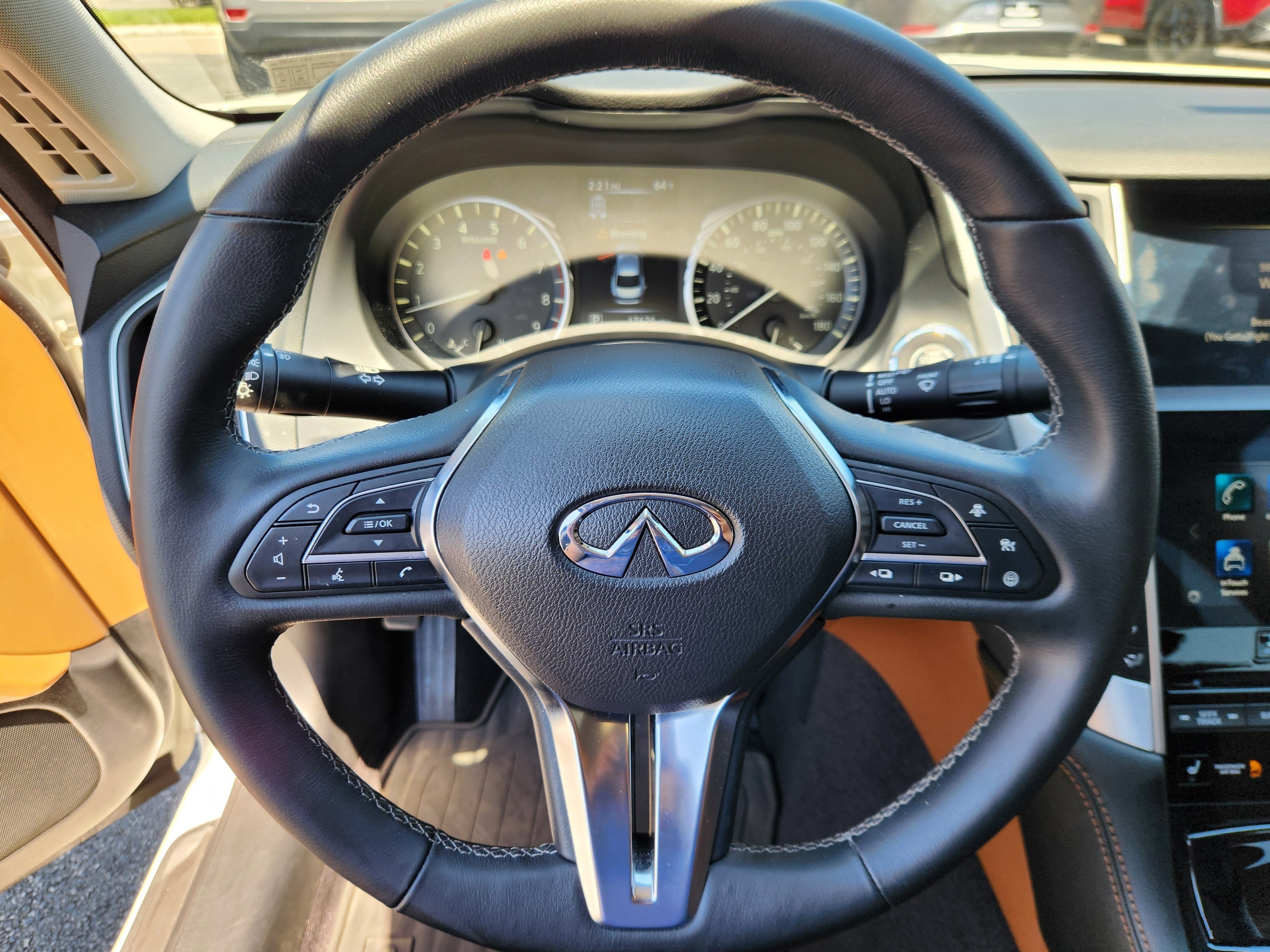 2023 INFINITI Q50 LUXE