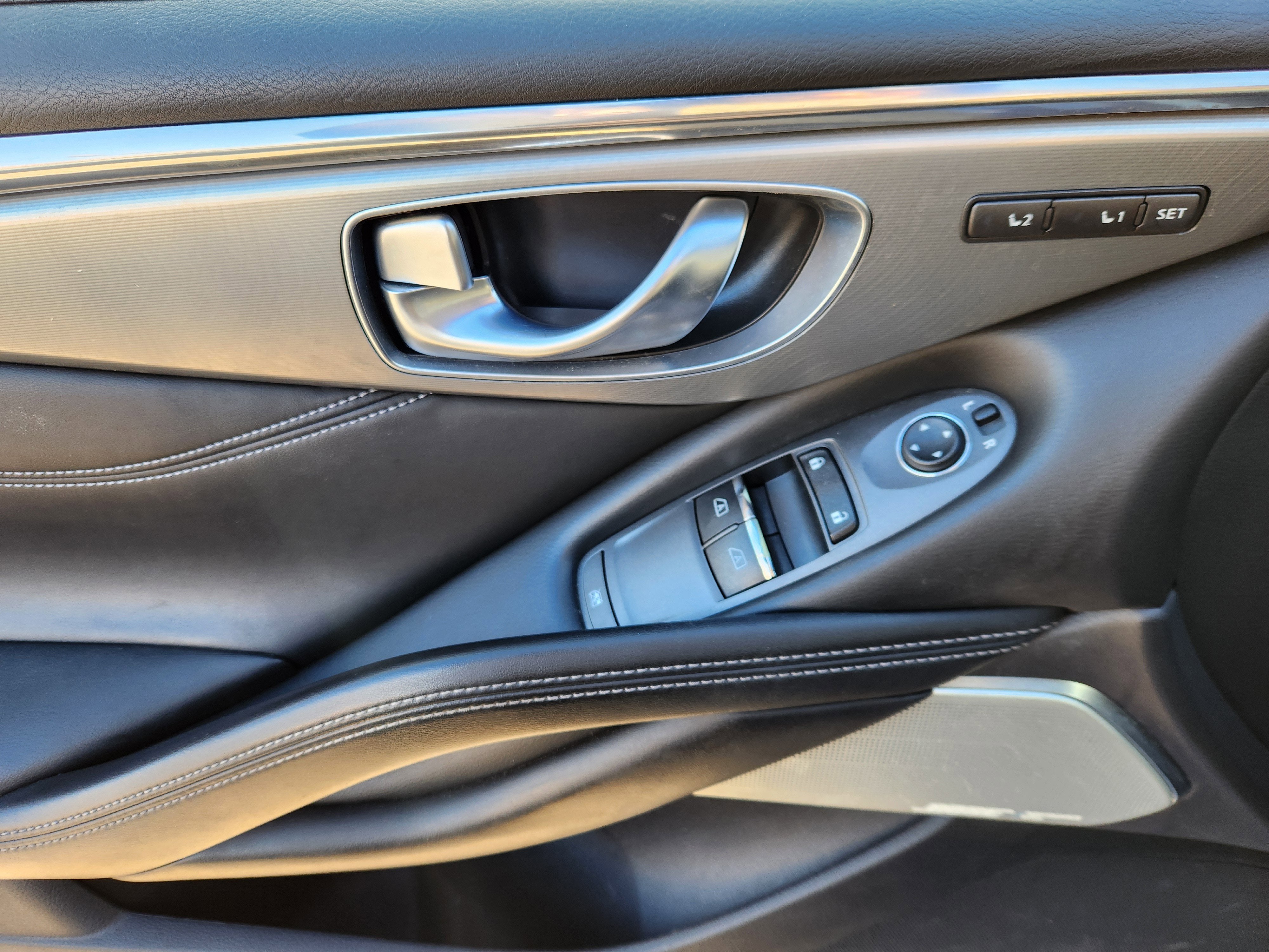 2017 INFINITI Q60 3.0t Premium