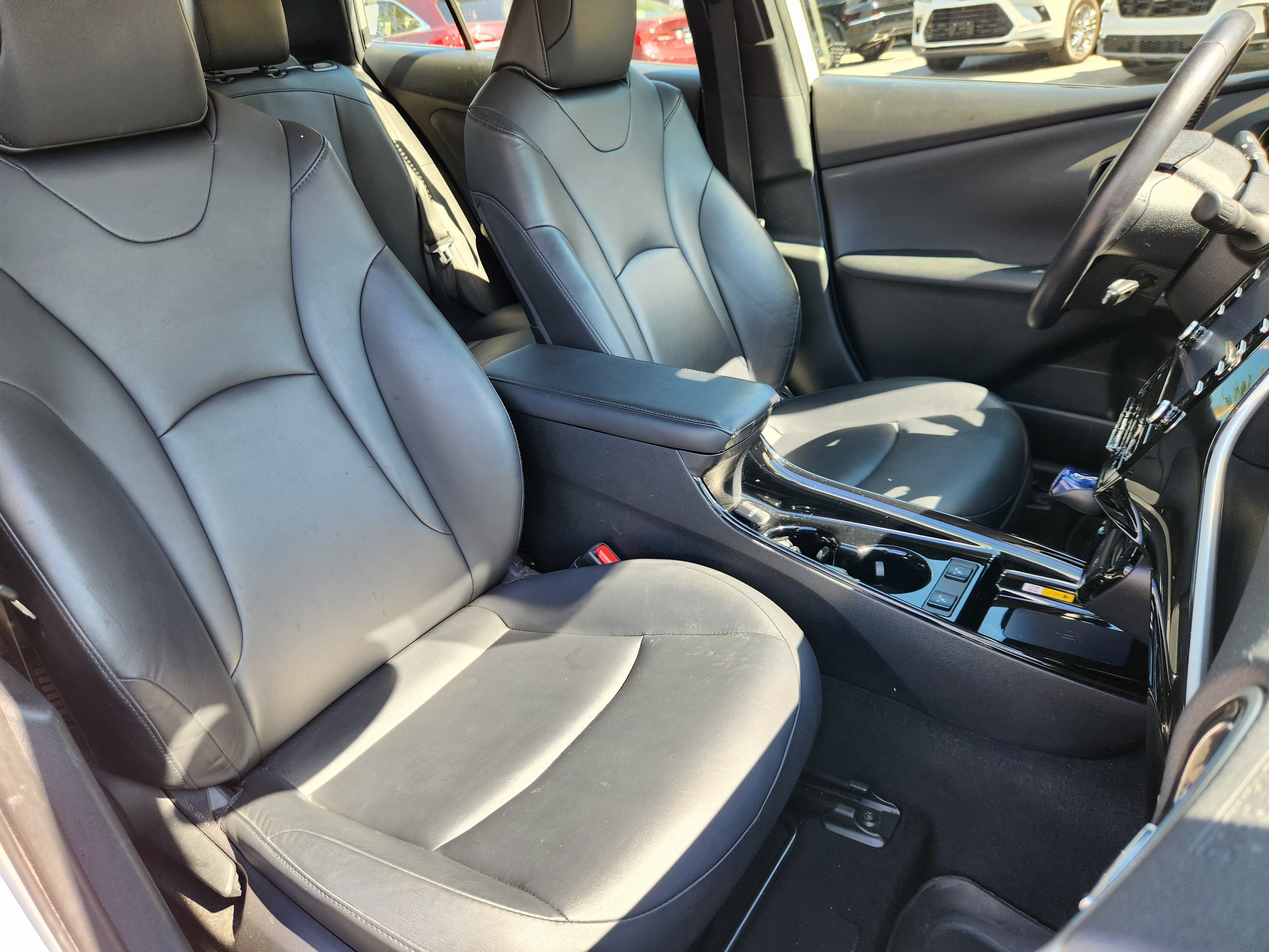 2022 Toyota Prius XLE