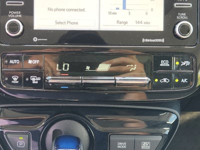 2022 Toyota Prius XLE