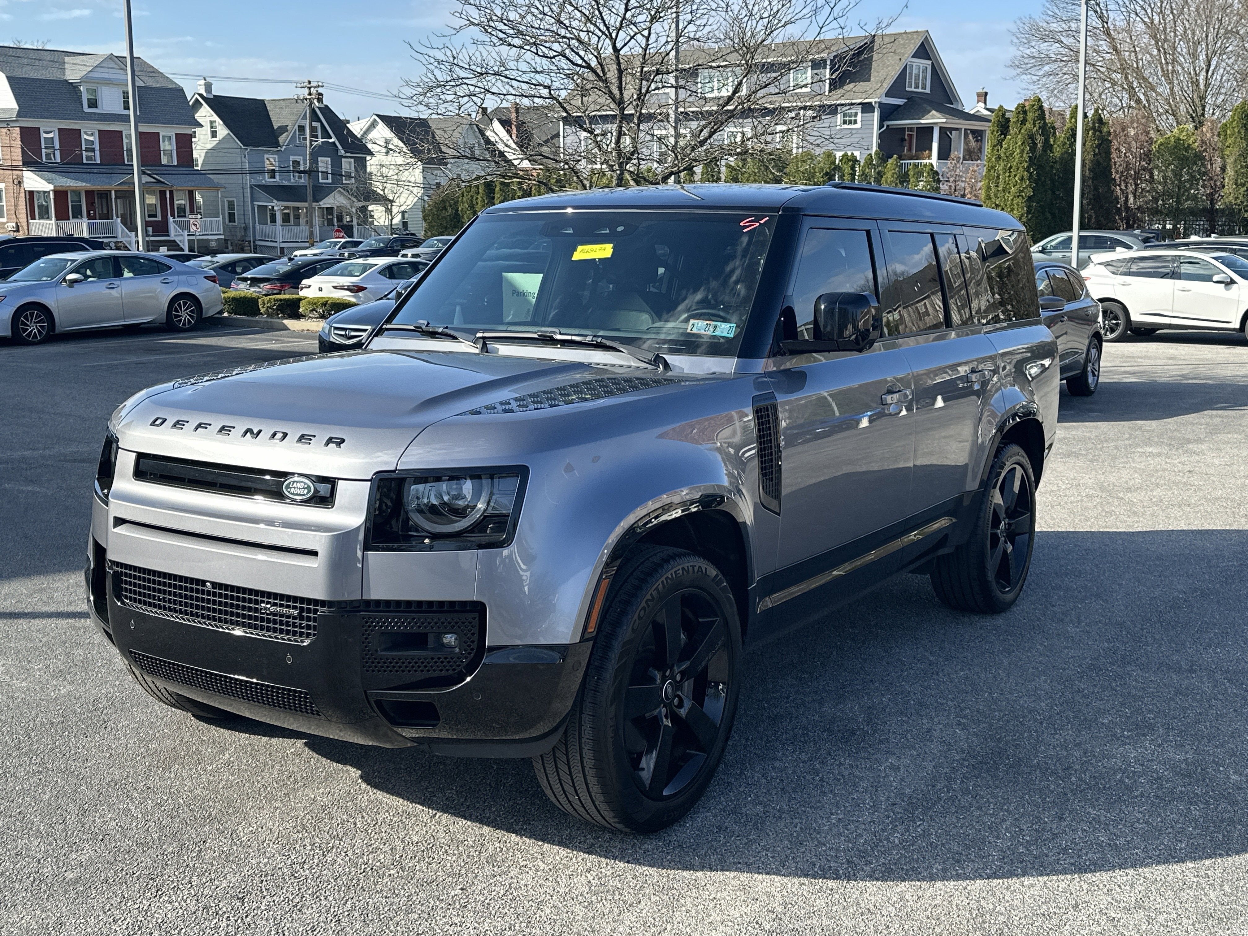 2023 Land Rover Defender X-Dynamic SE
