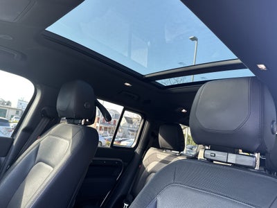 2023 Land Rover Defender X-Dynamic SE