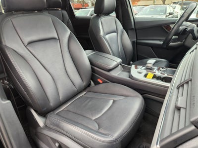 2019 Audi Q7 Base