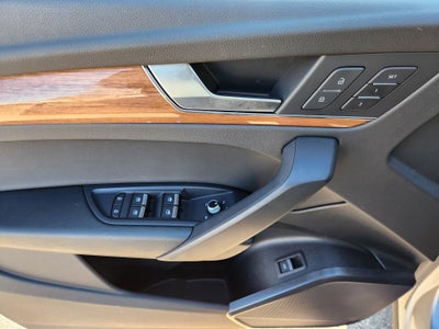 2023 Audi Q5 S line Premium