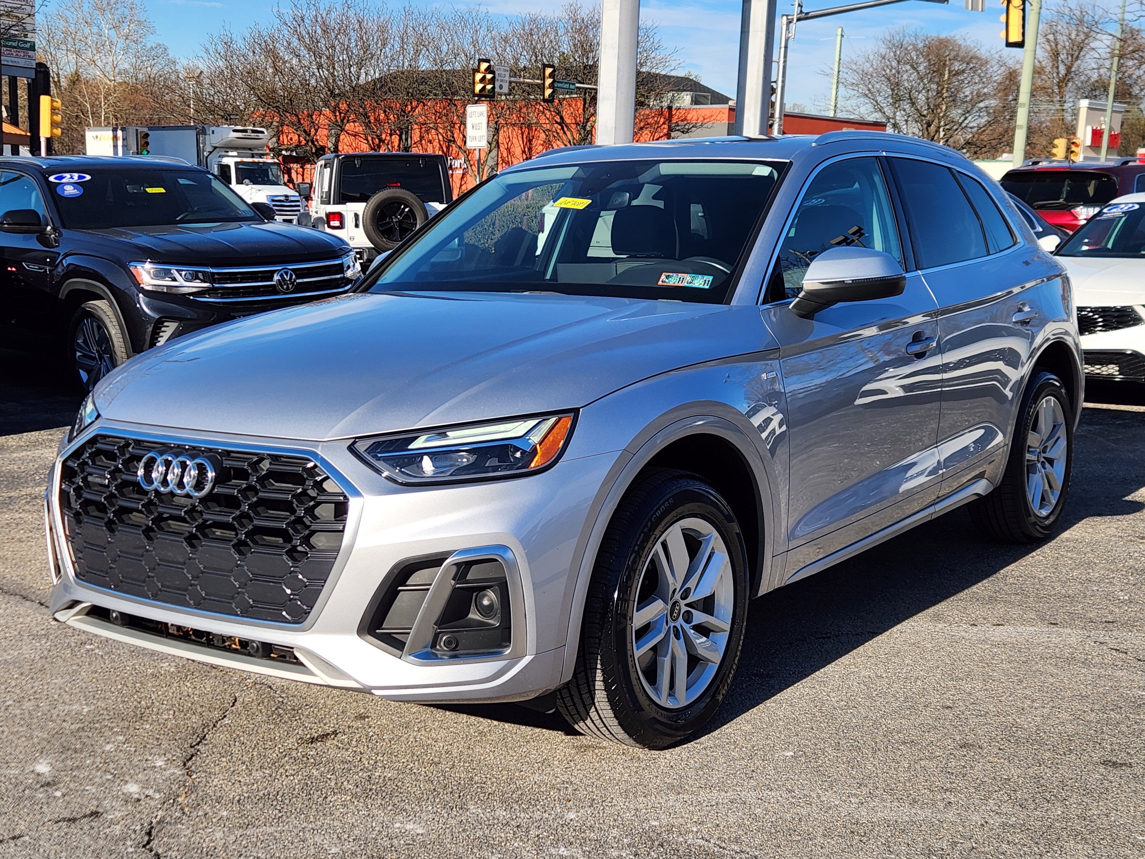 2023 Audi Q5 S line Premium