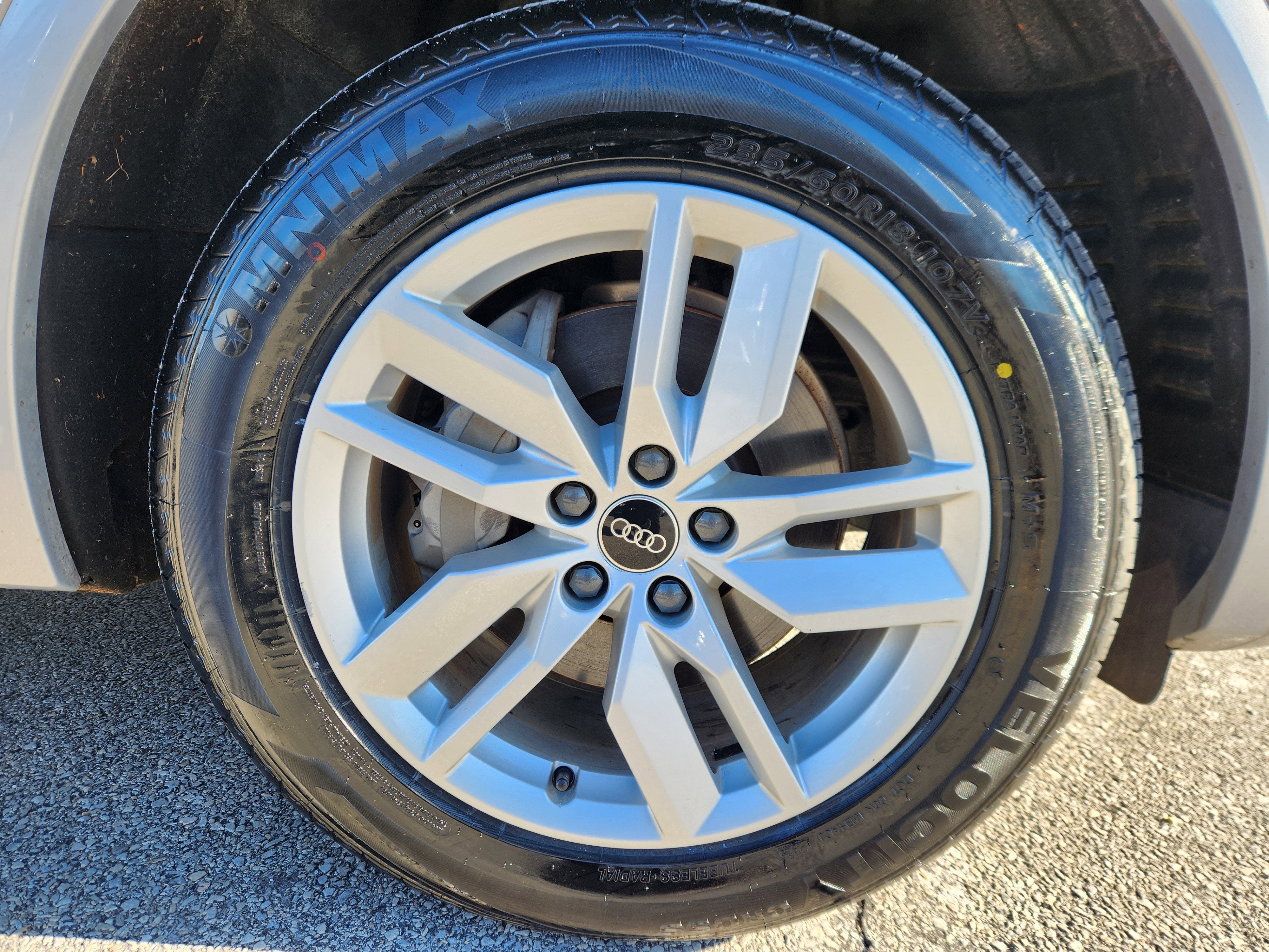 2023 Audi Q5 S line Premium