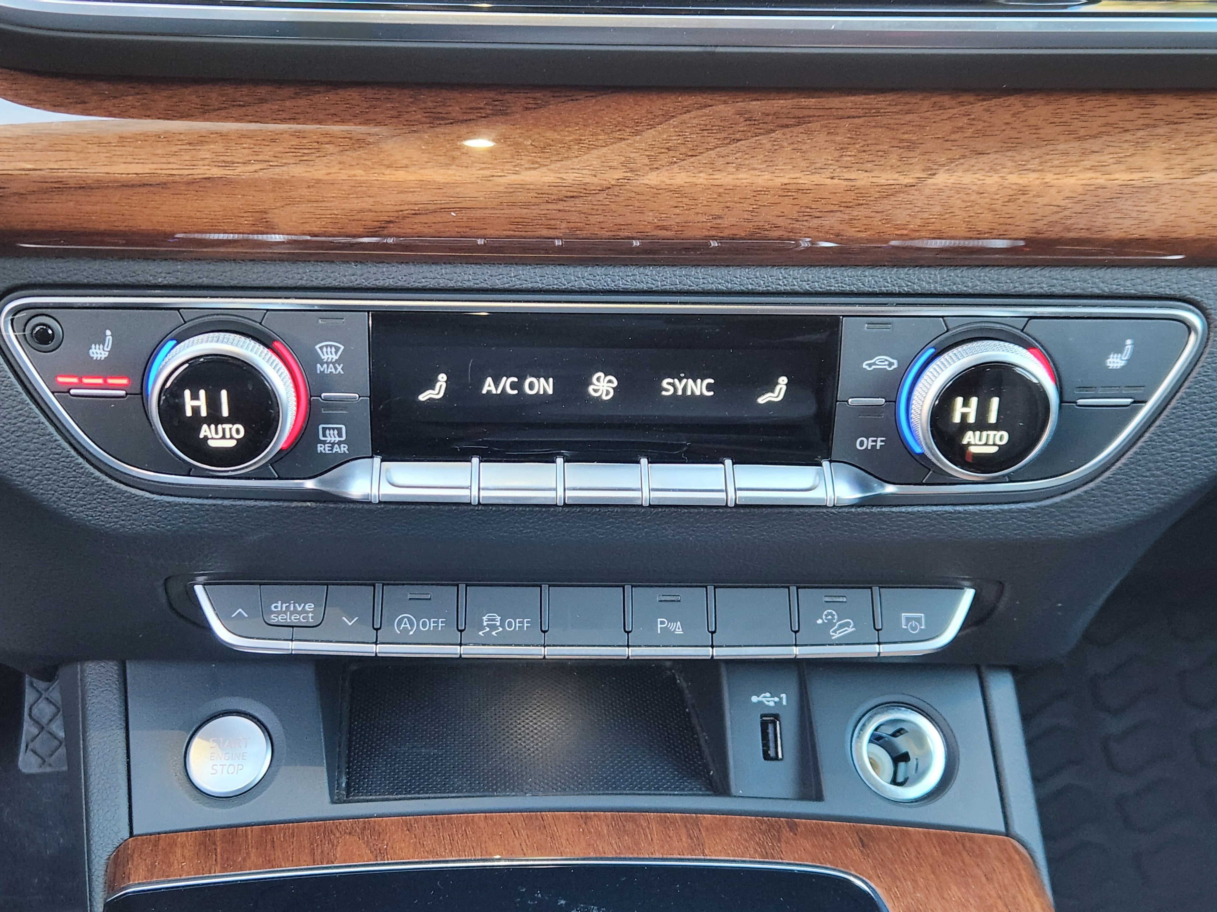 2023 Audi Q5 S line Premium