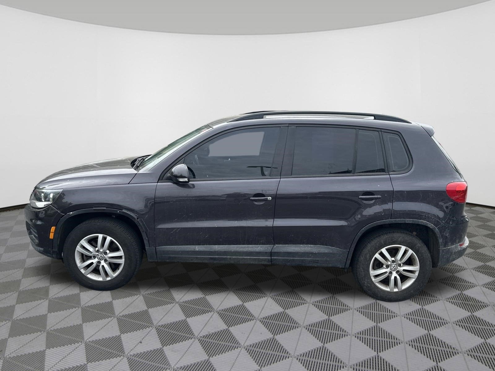 2016 Volkswagen Tiguan Base