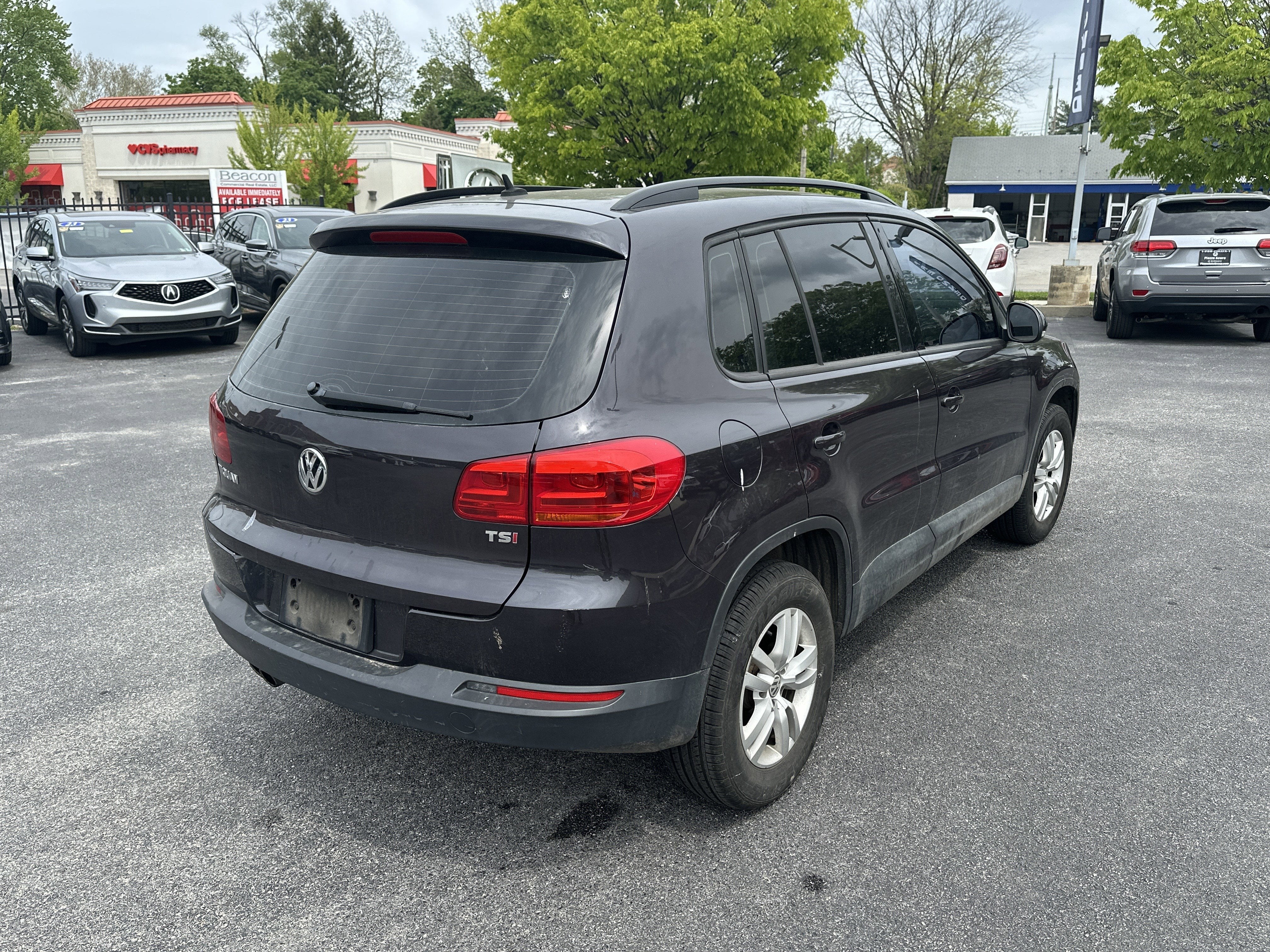 2016 Volkswagen Tiguan Base