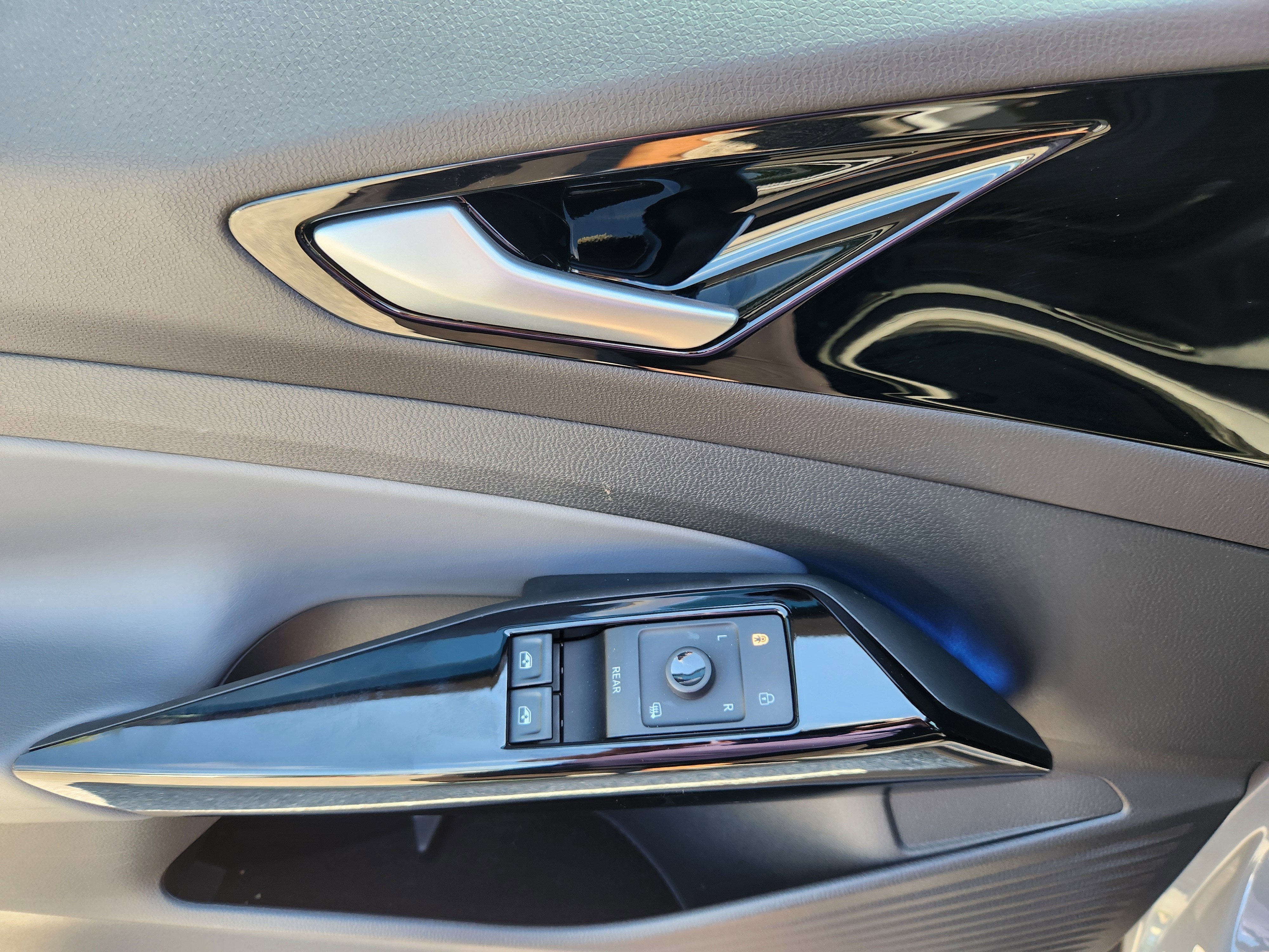 2022 Volkswagen ID.4 Pro