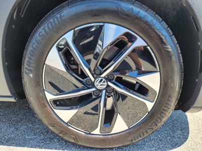 2022 Volkswagen ID.4 Pro