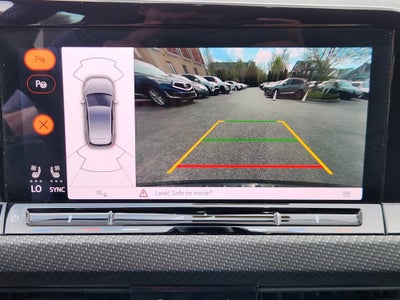 2024 Volkswagen Golf R Base