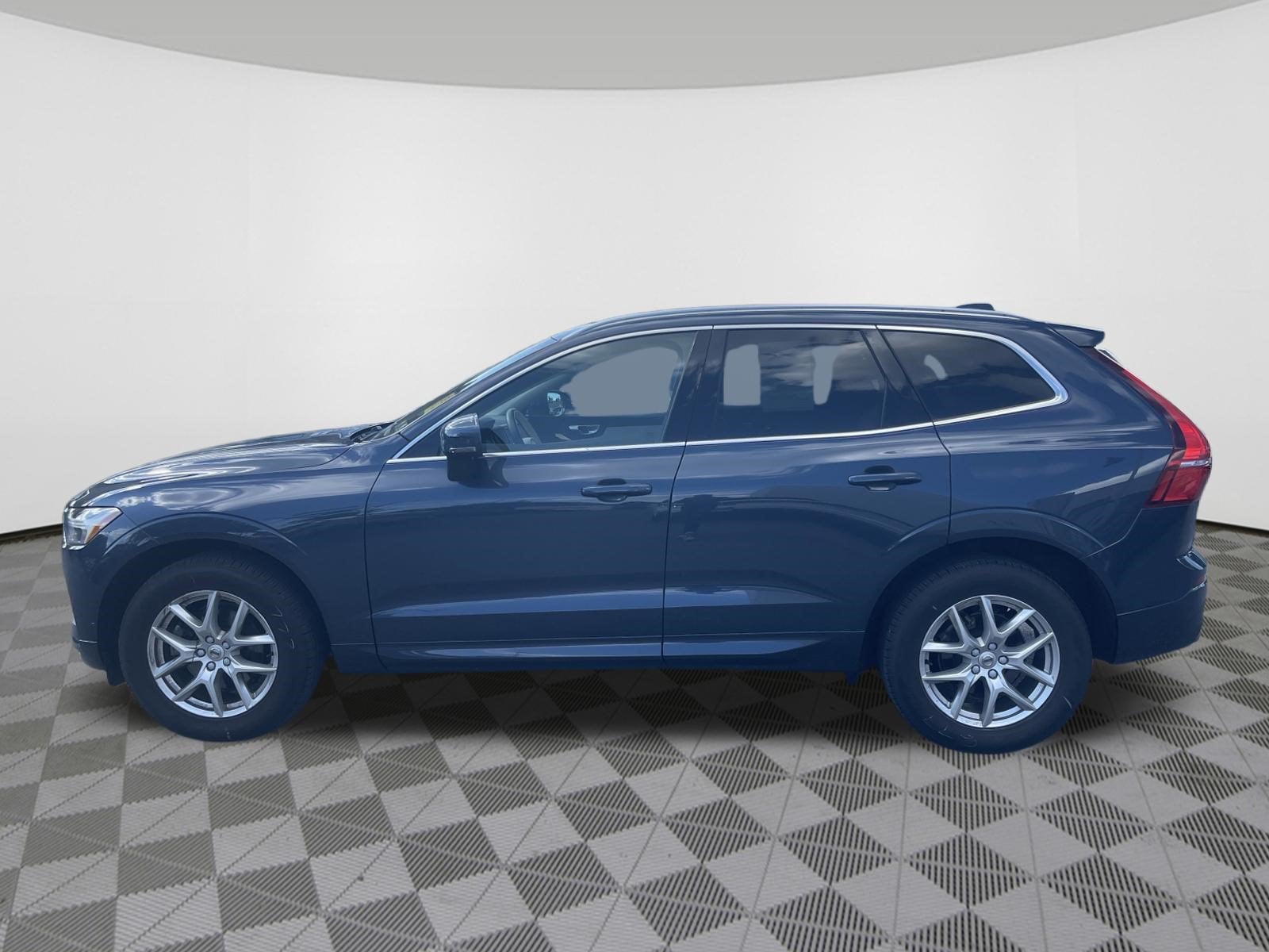 2021 Volvo XC60 Momentum