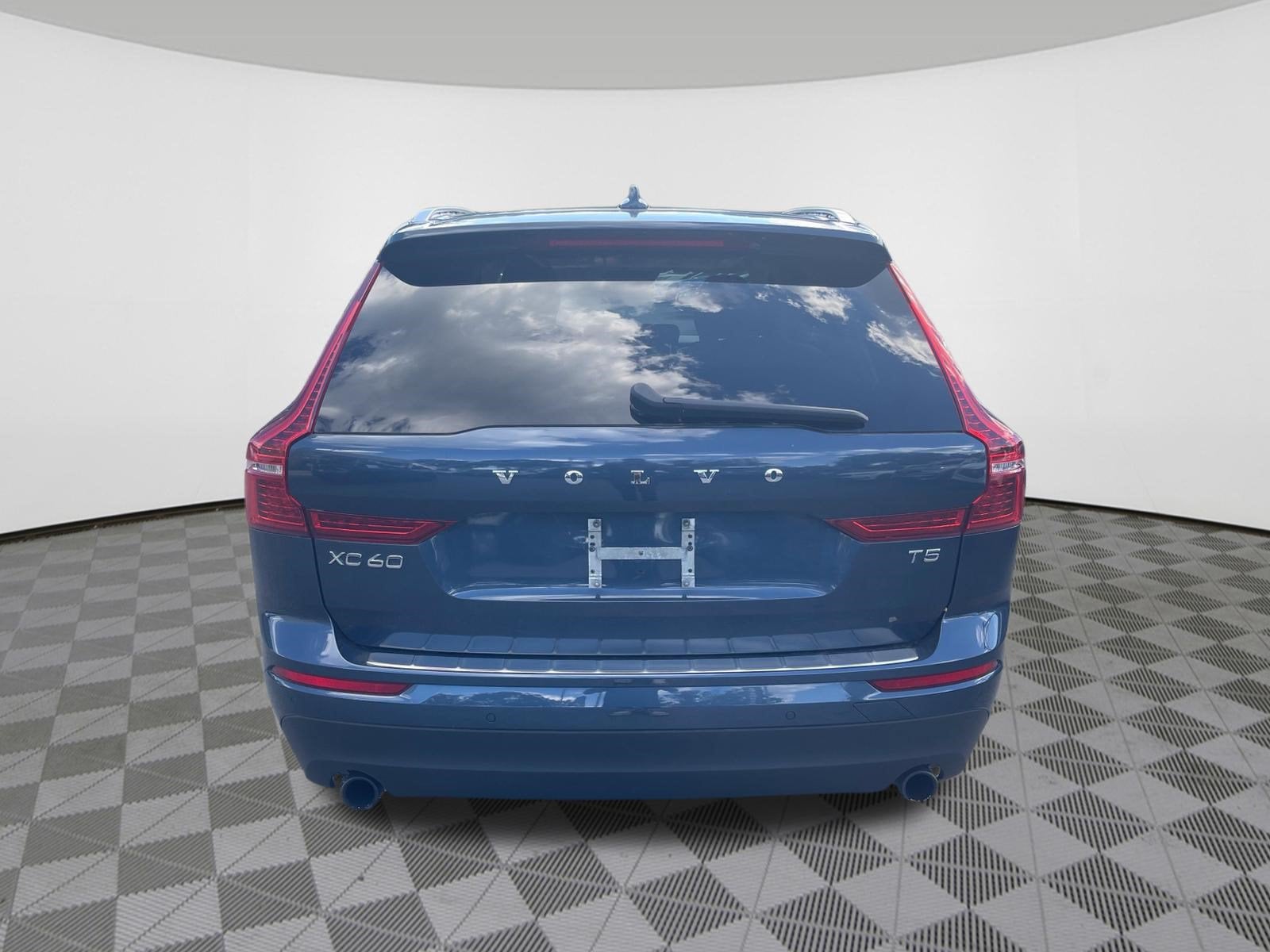 2021 Volvo XC60 Momentum