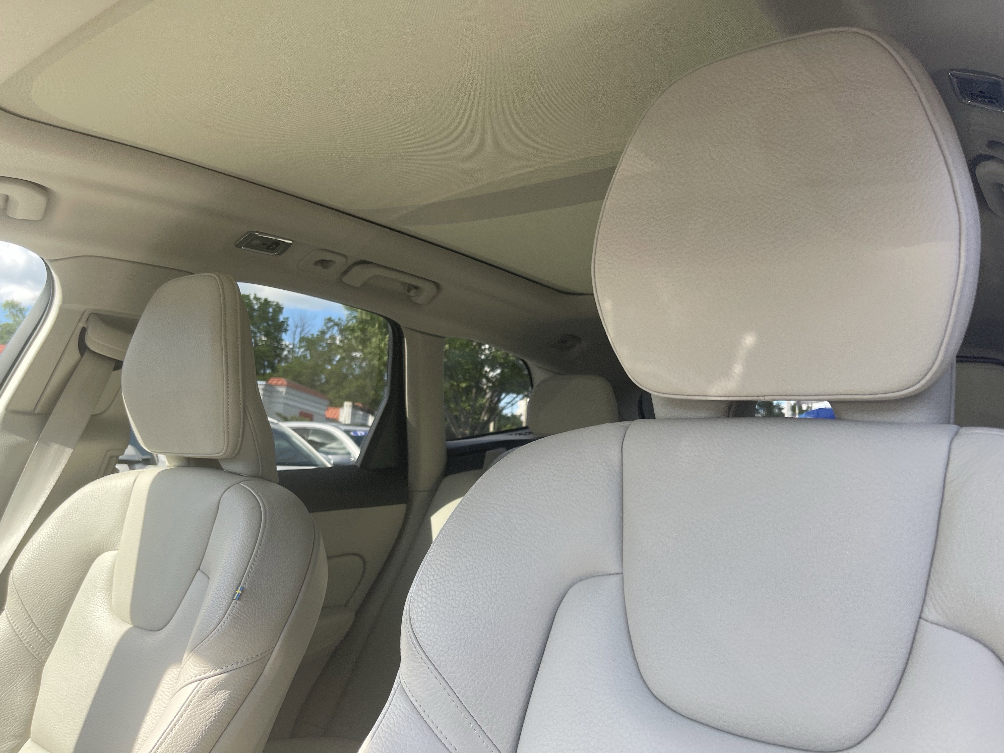 2021 Volvo XC60 Momentum