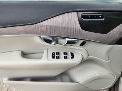 2022 Volvo XC90 Inscription