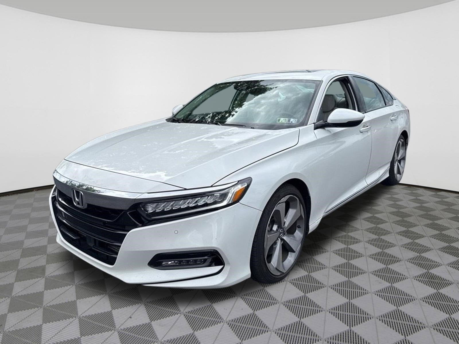 2018 Honda Accord Sedan Touring 2.0T