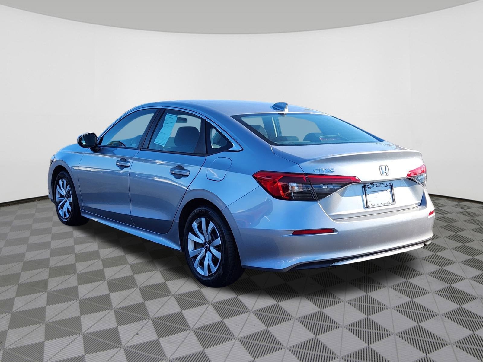 2022 Honda Civic Sedan LX