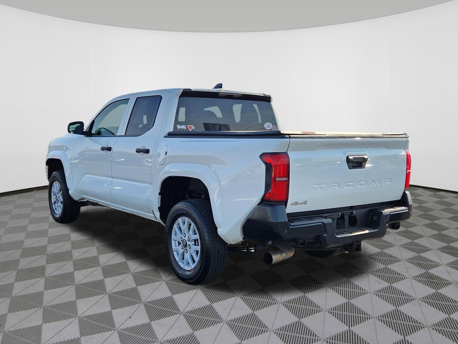 2025 Toyota Tacoma 4WD SR