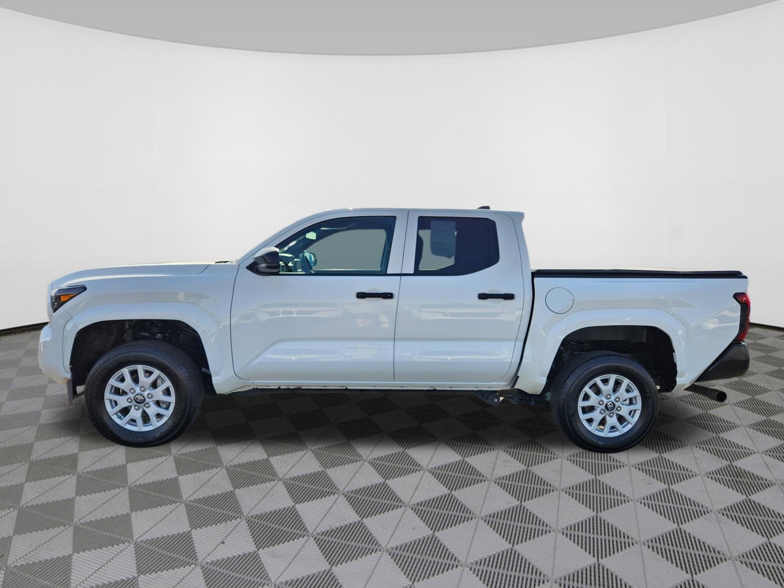 2025 Toyota Tacoma 4WD SR