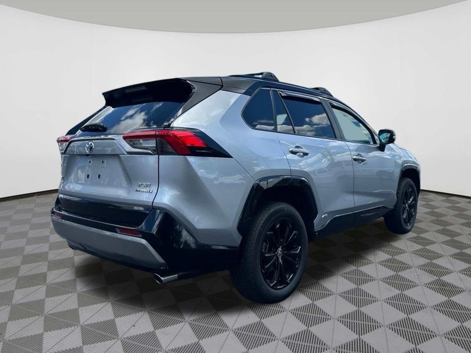 2024 Toyota RAV4 Hybrid XSE