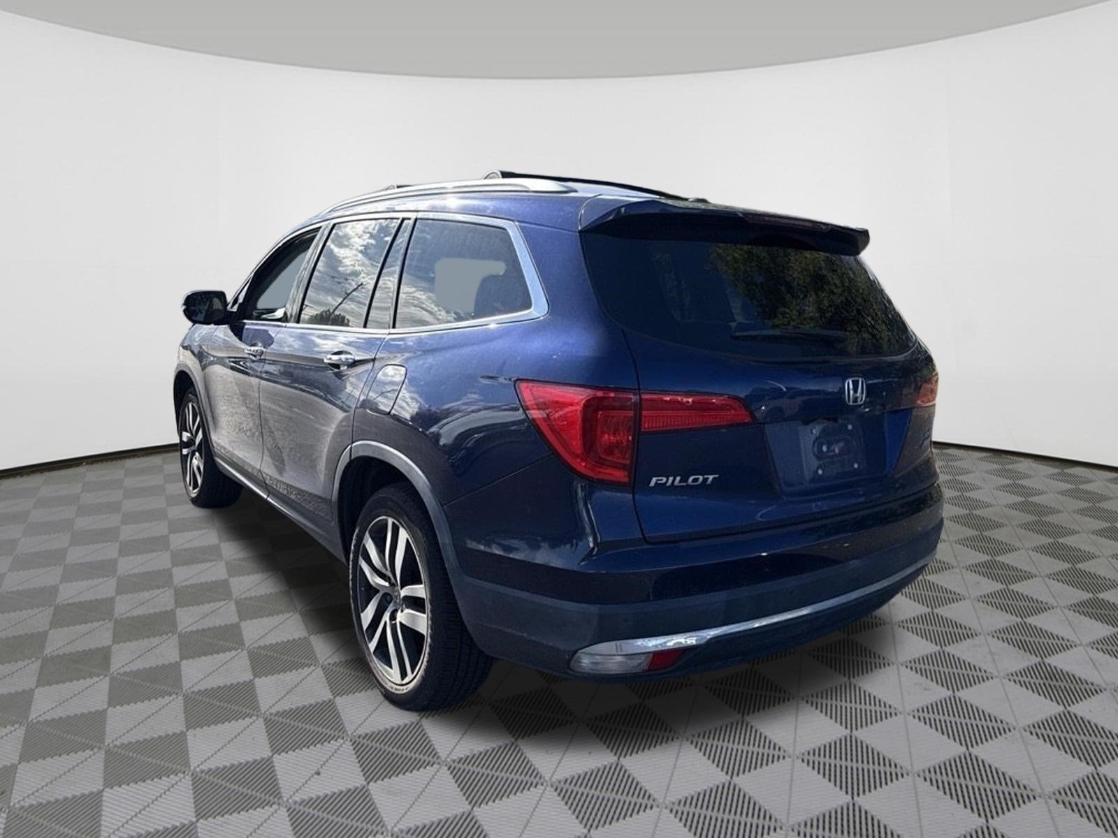 2018 Honda Pilot Elite