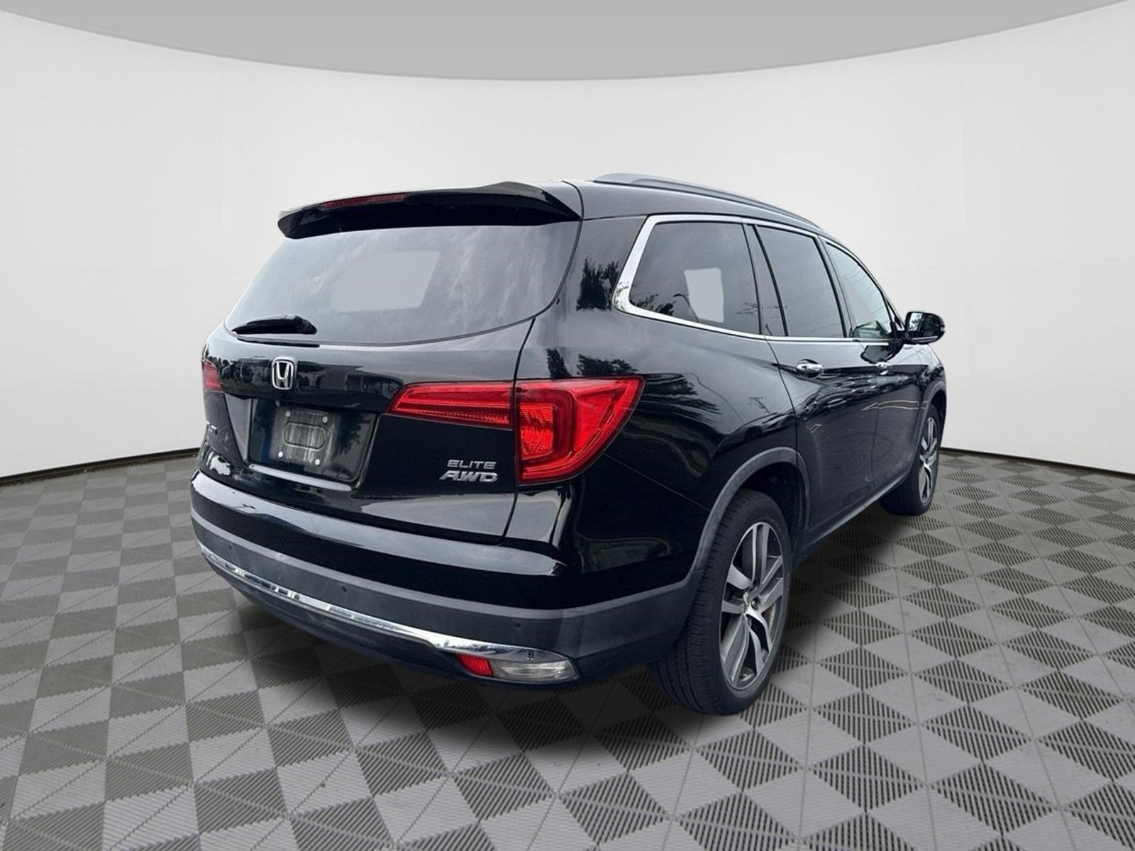2017 Honda Pilot Elite
