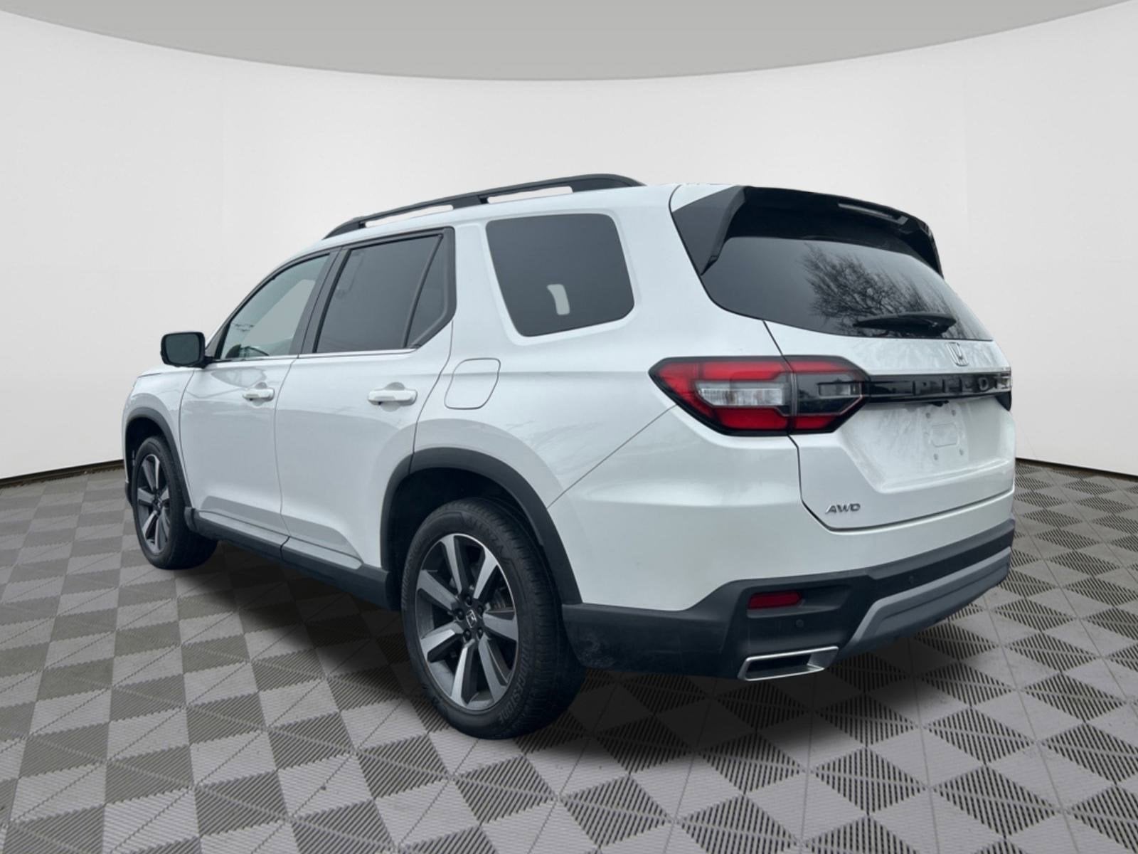 2023 Honda Pilot Elite